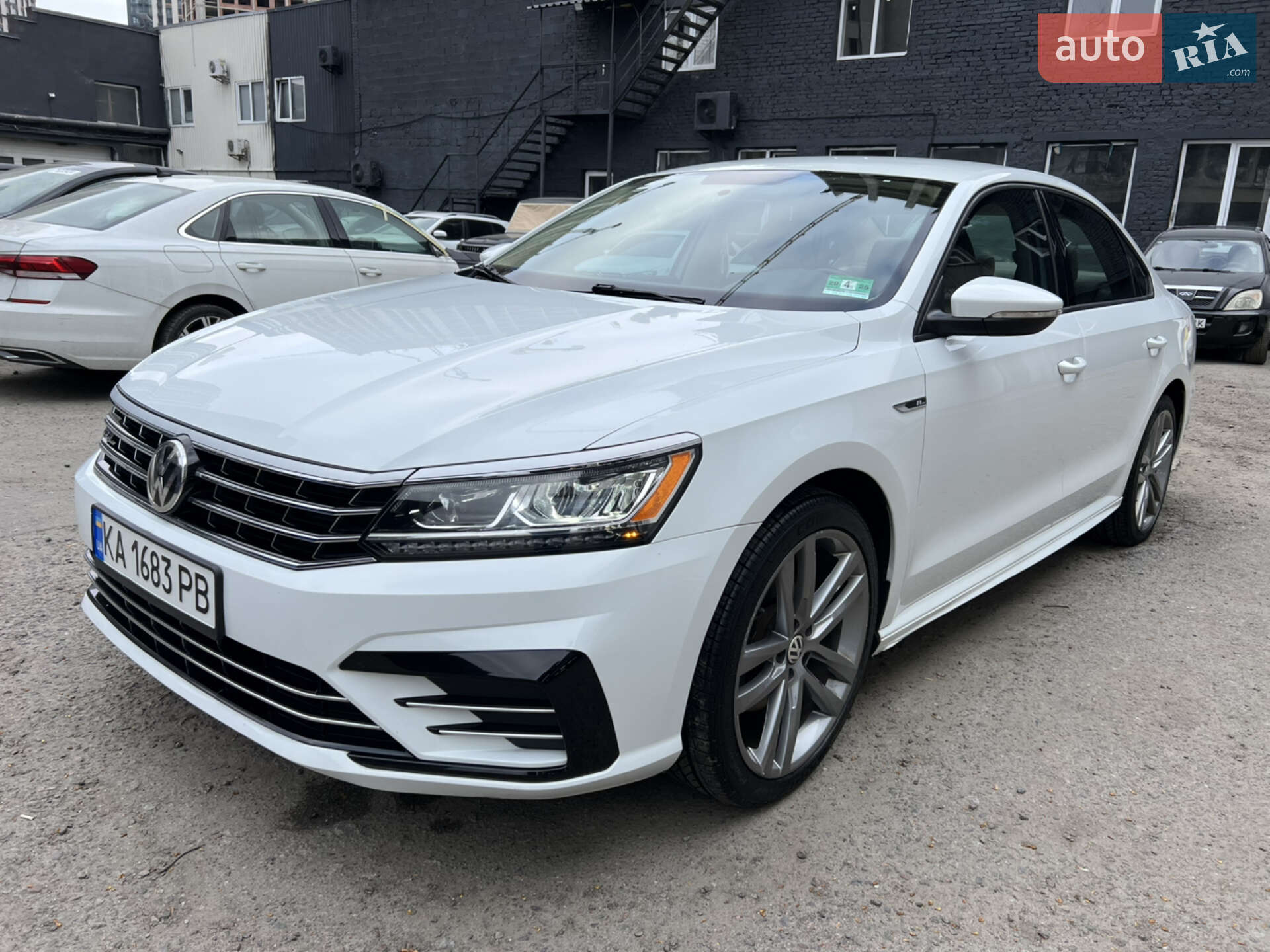 VOLKSWAGEN PASSAT 2017