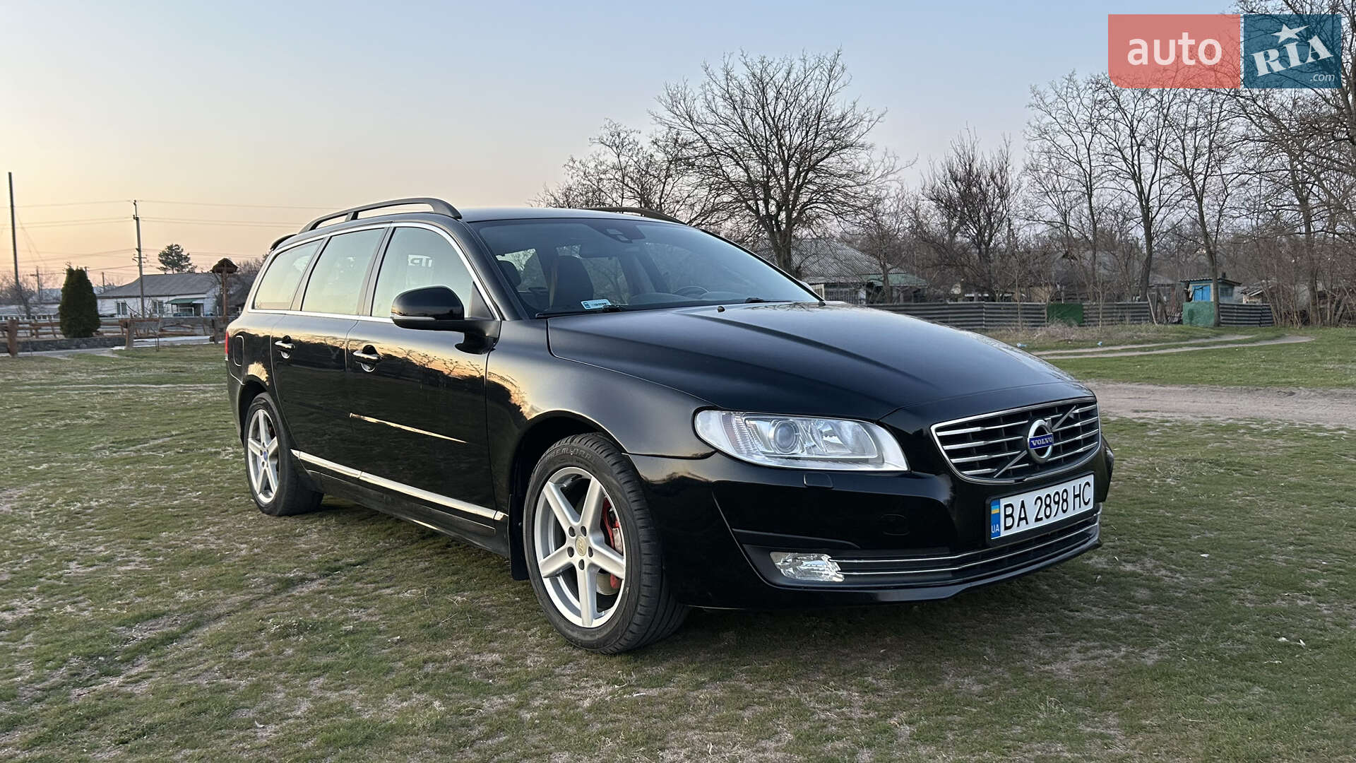 VOLVO V70 2014