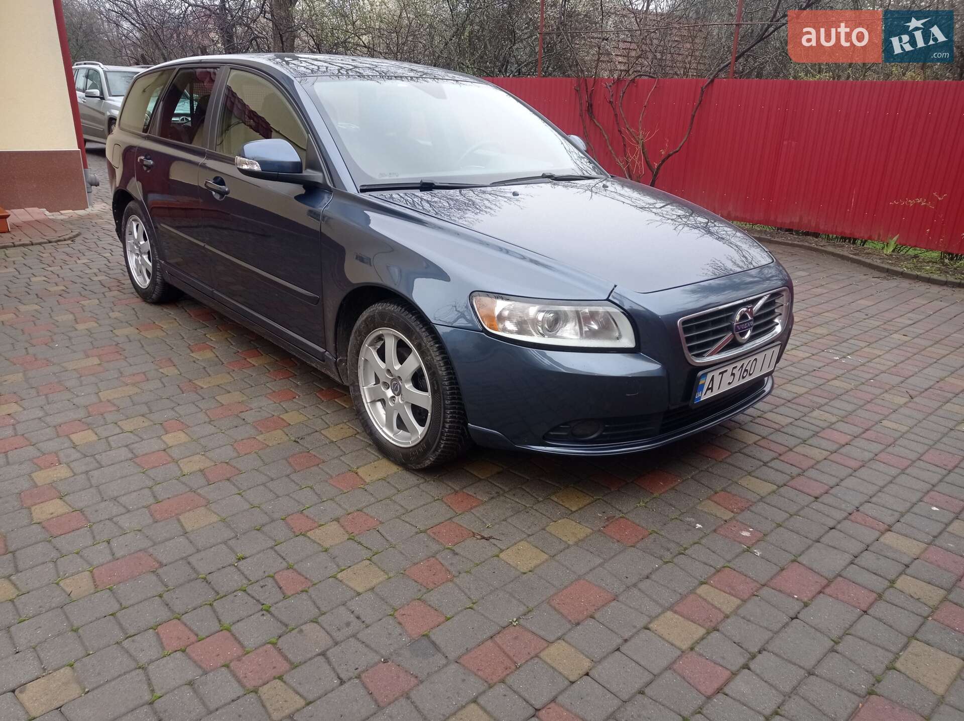 VOLVO V50 2010