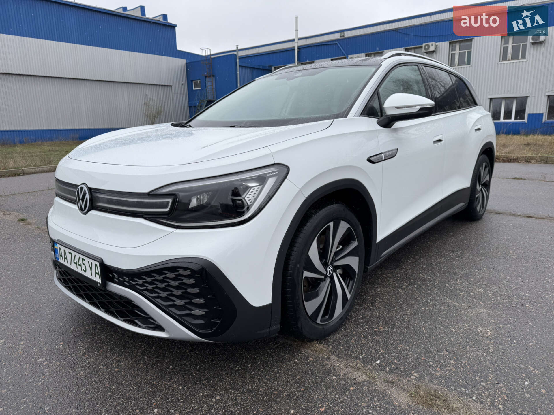 VOLKSWAGEN ID.6 2022
