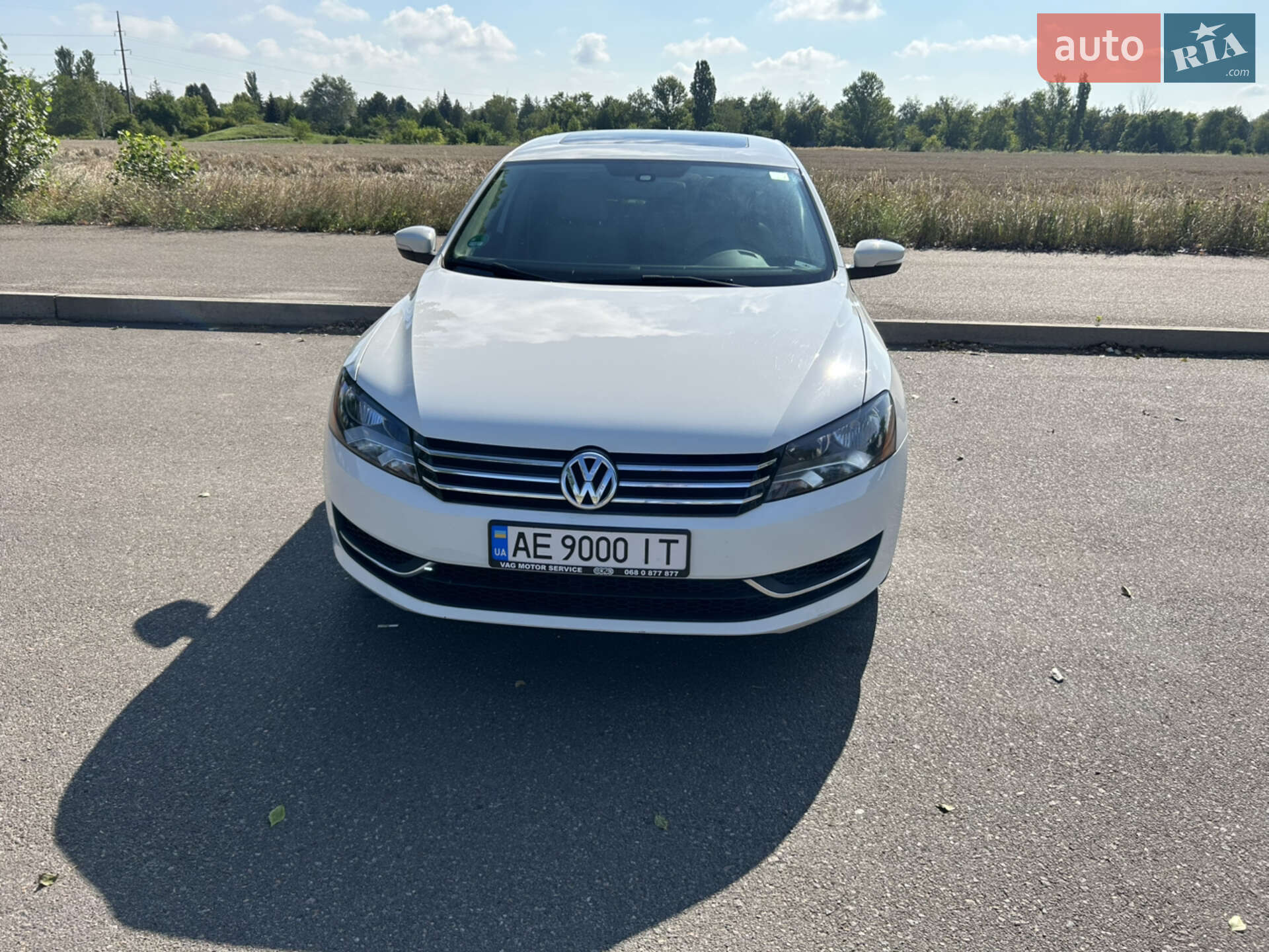 VOLKSWAGEN PASSAT 2014