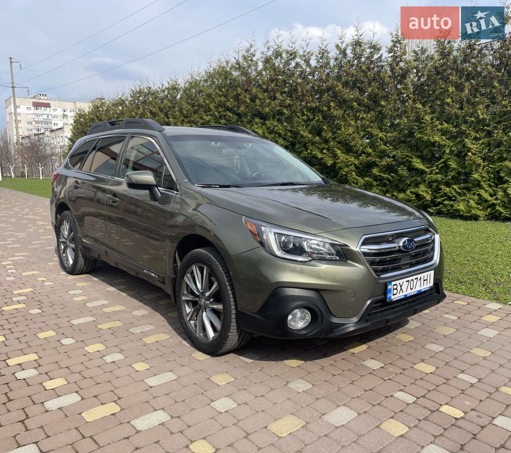 SUBARU OUTBACK 2015