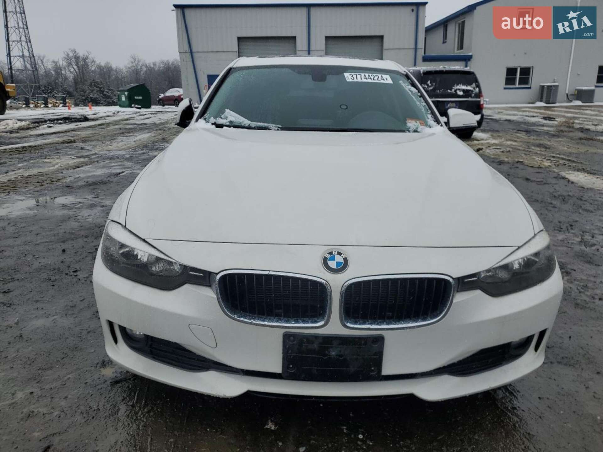 BMW 320ХI 2014