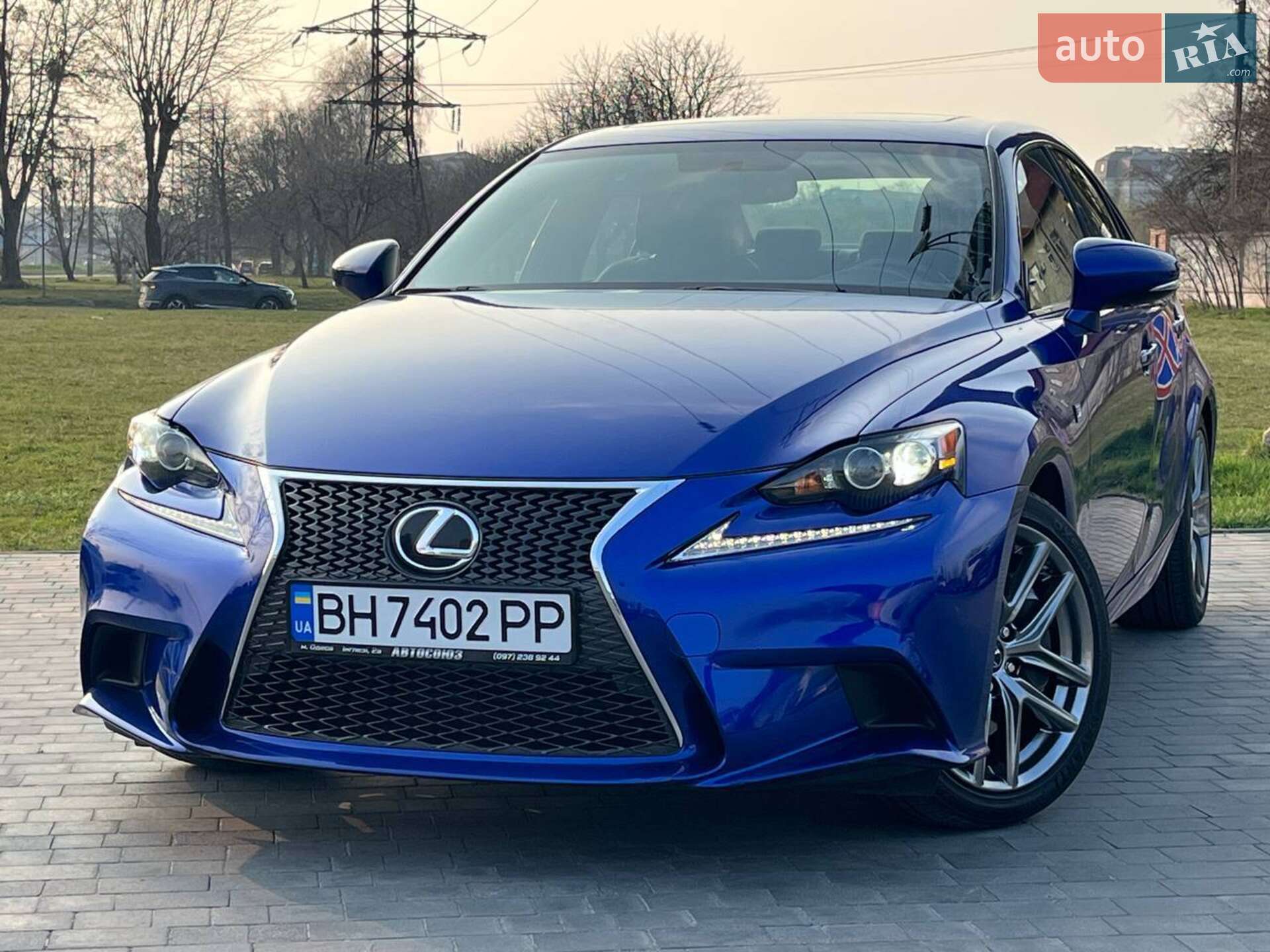 LEXUS IS 200T 2016