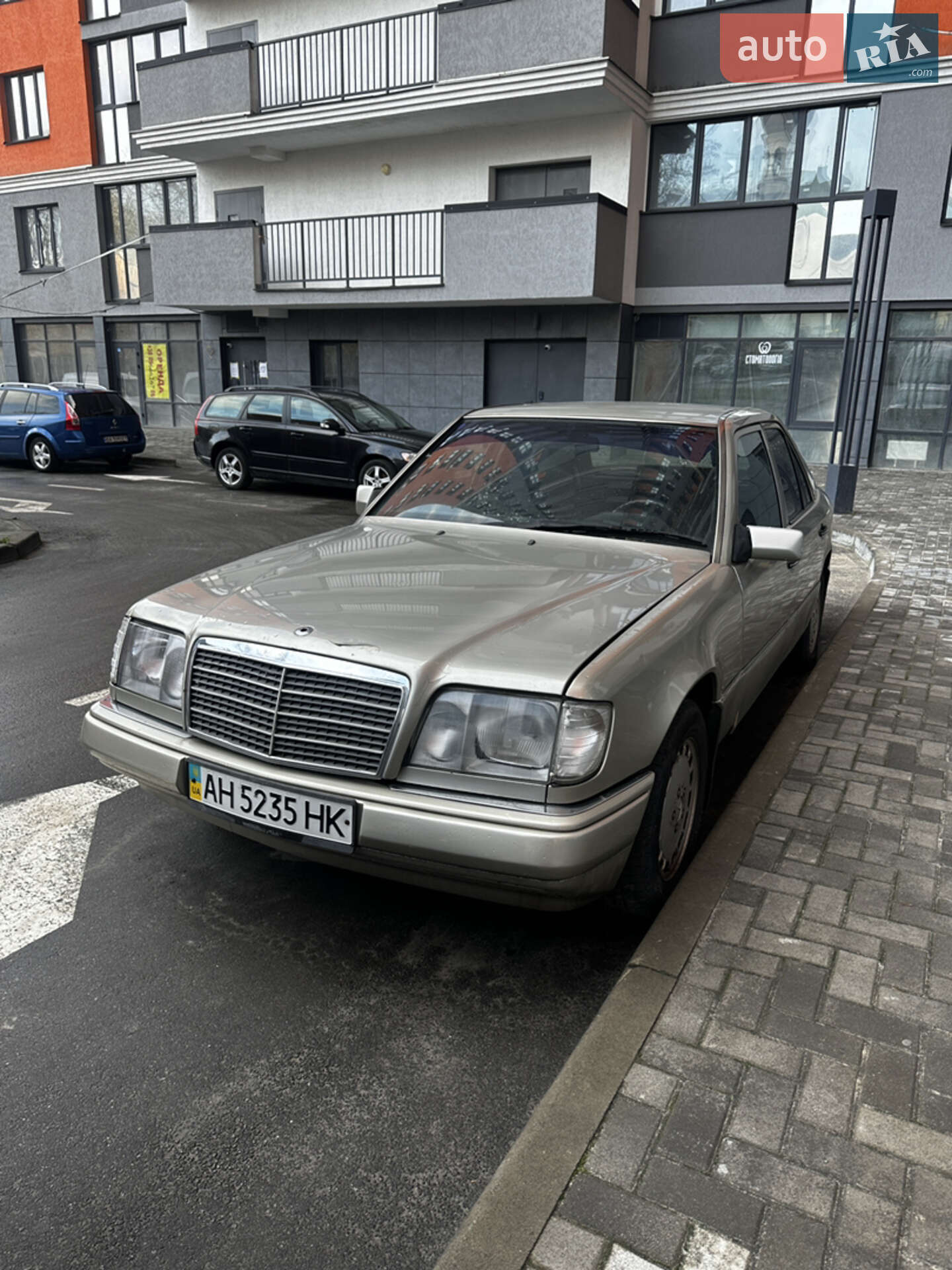 MERCEDES-BENZ 200 1994
