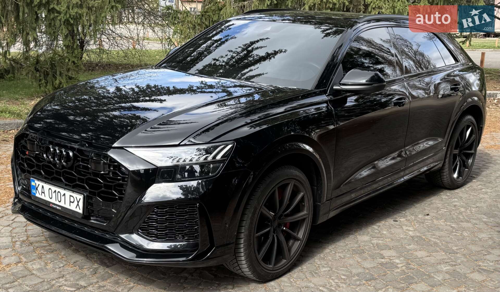 Головне фото звіту автомобіля AUDI RS Q8 2021