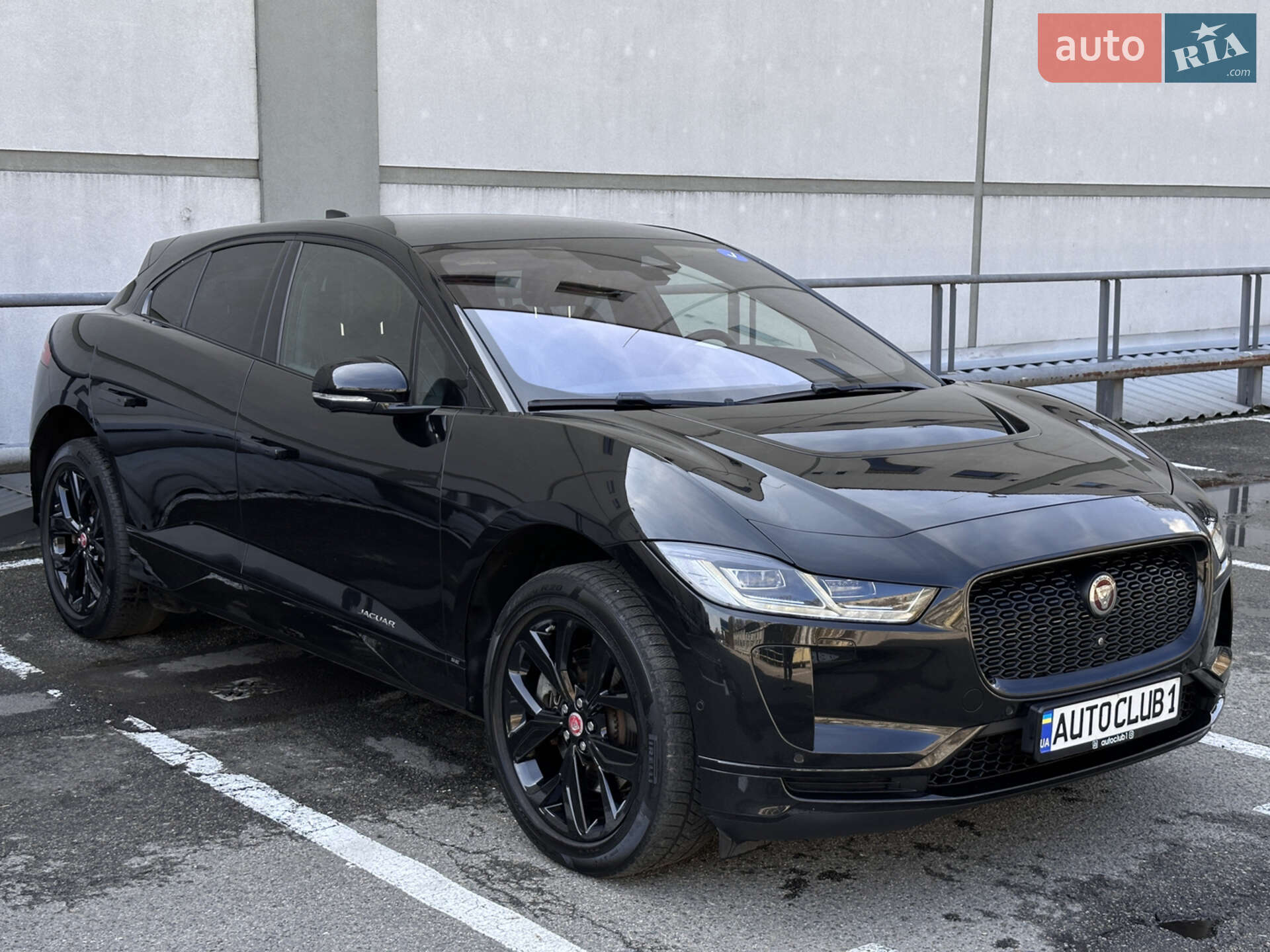 Головне фото звіту автомобіля JAGUAR I-PACE 2020