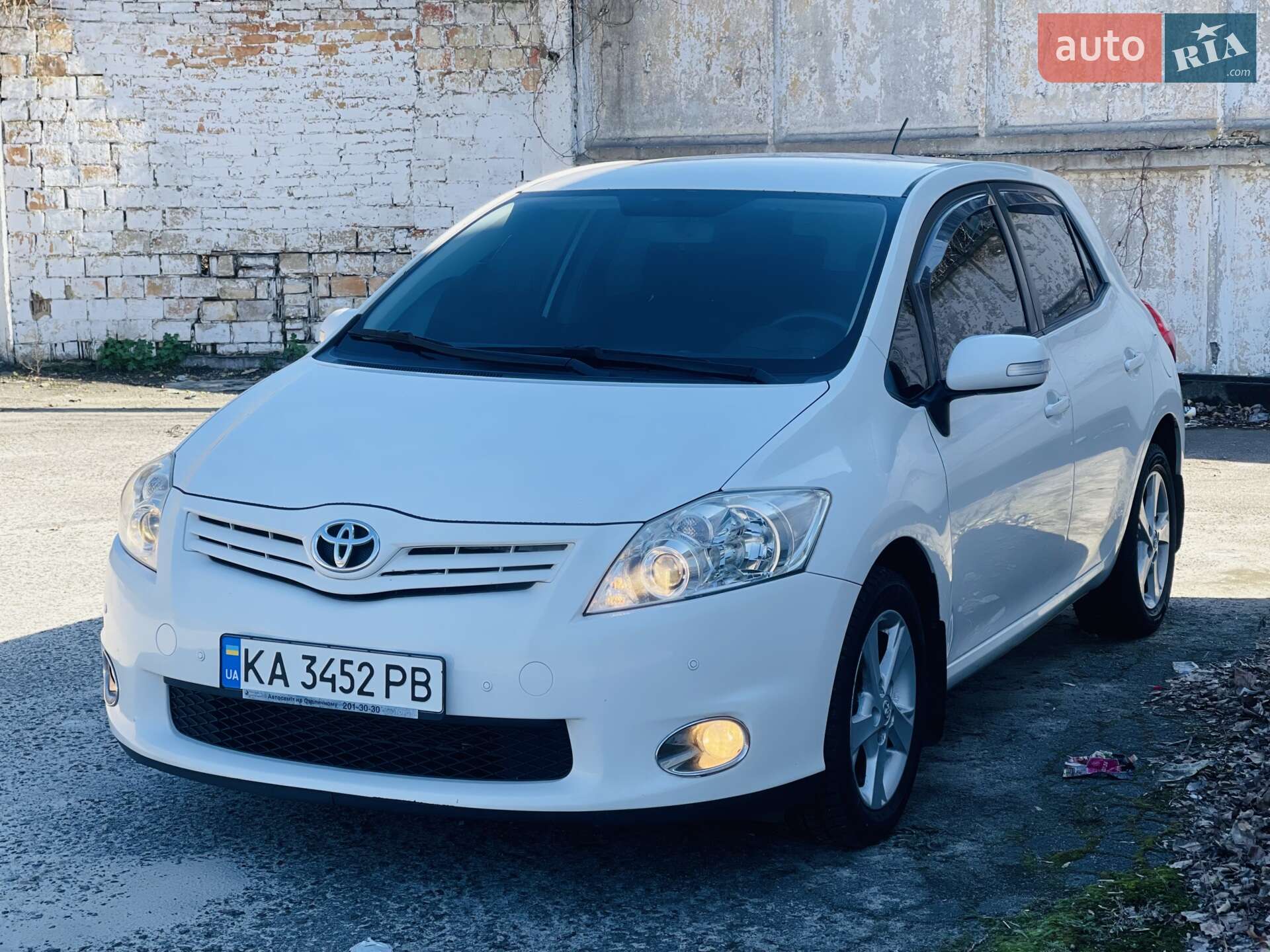 TOYOTA AURIS 2012