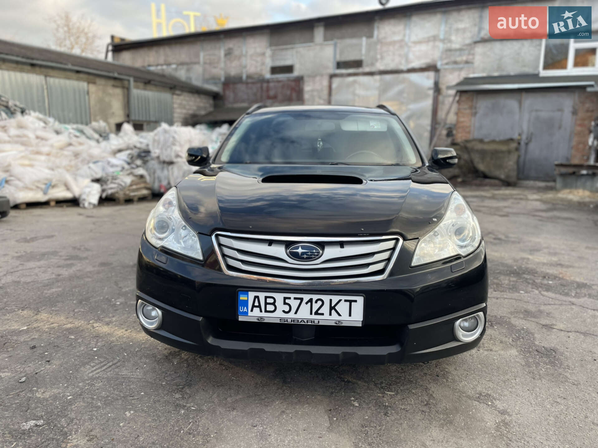 SUBARU LEGACY OUTBACK 2011