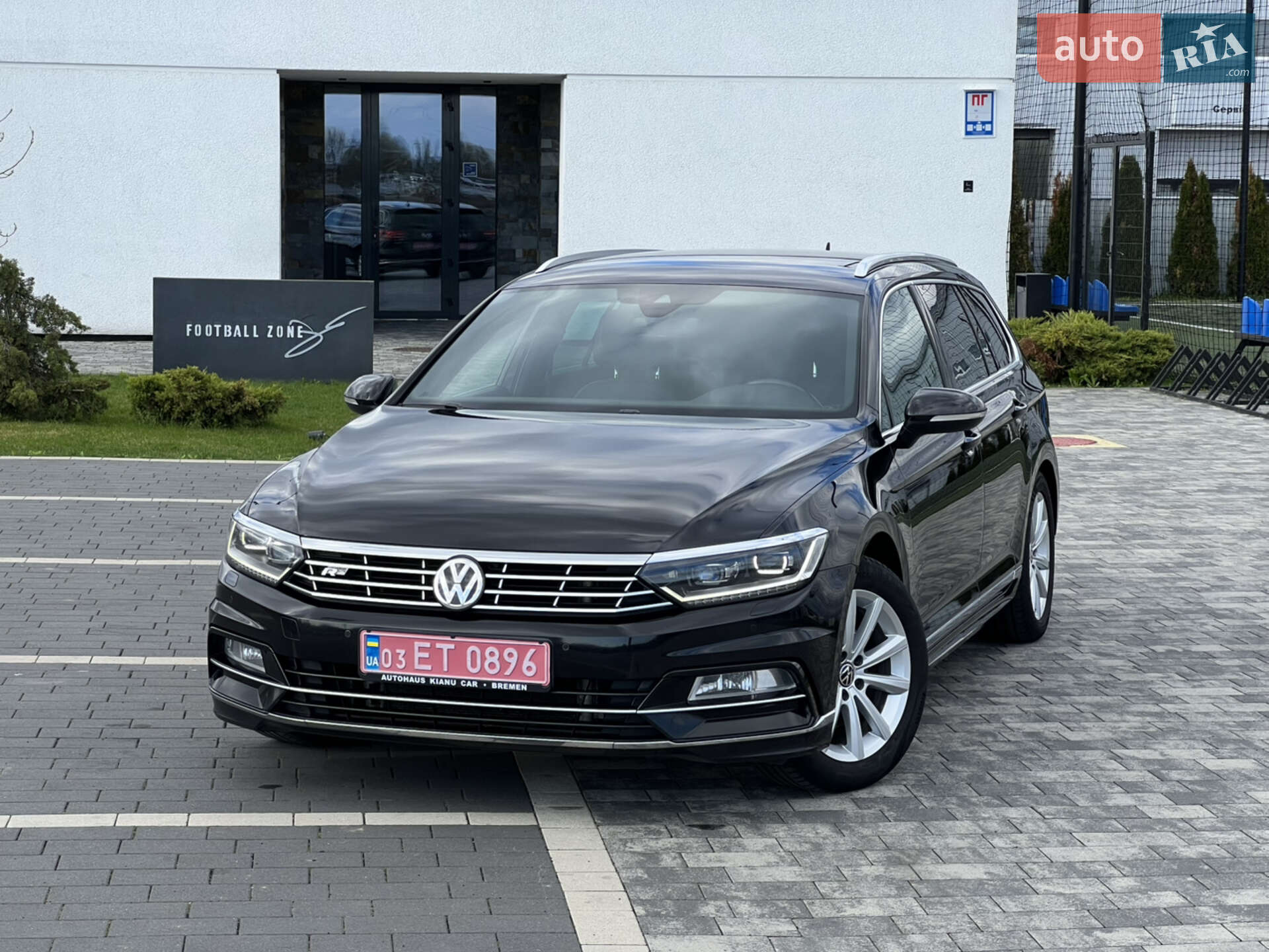 VOLKSWAGEN PASSAT 2016