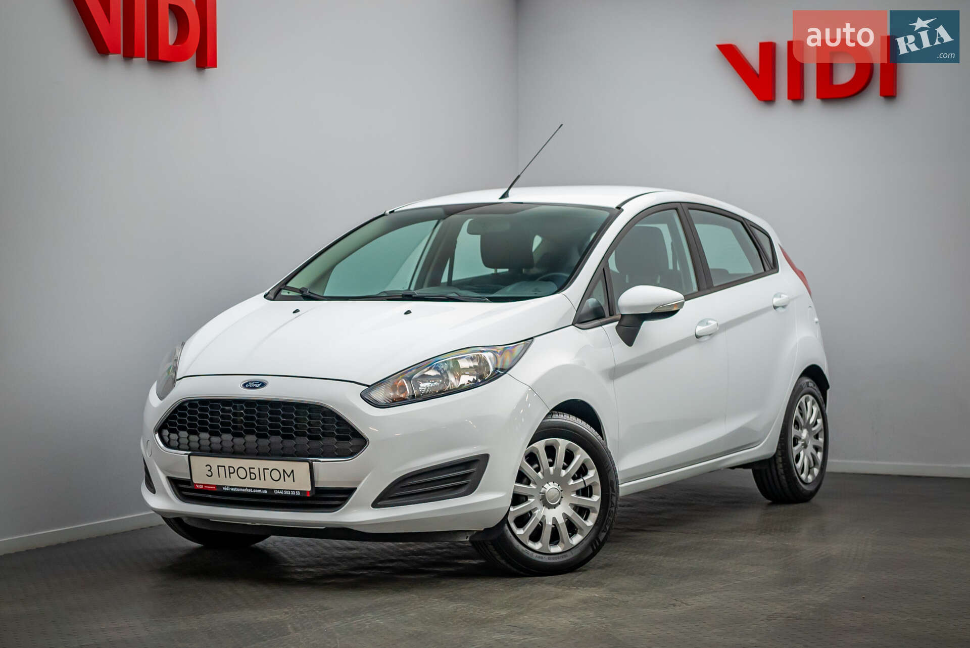 Головне фото звіту автомобіля FORD FIESTA 2016