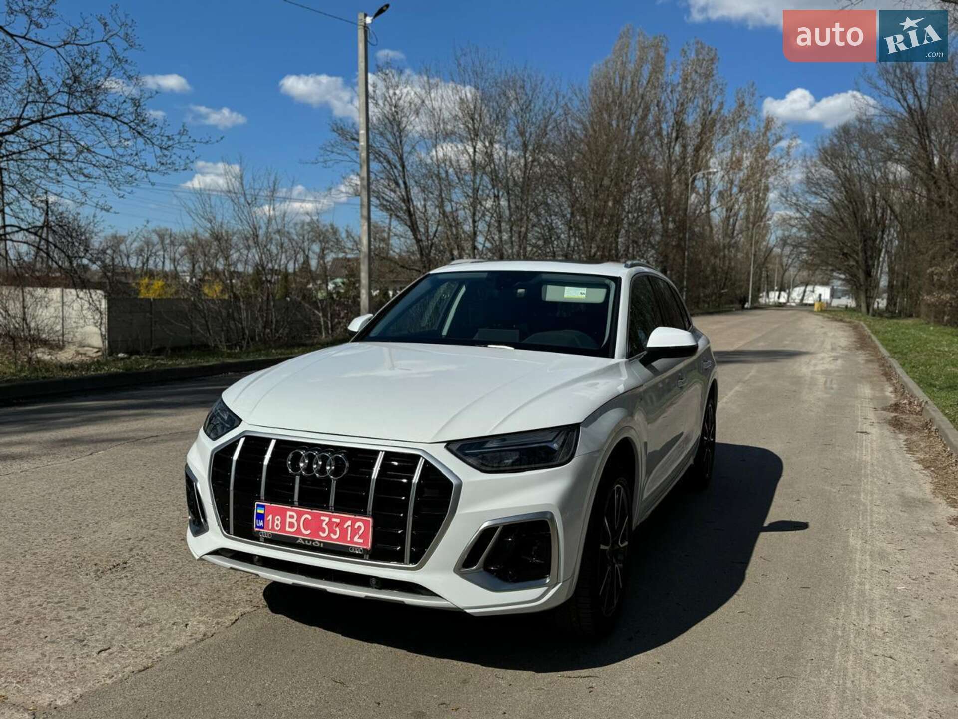 Головне фото звіту автомобіля AUDI Q5 2023