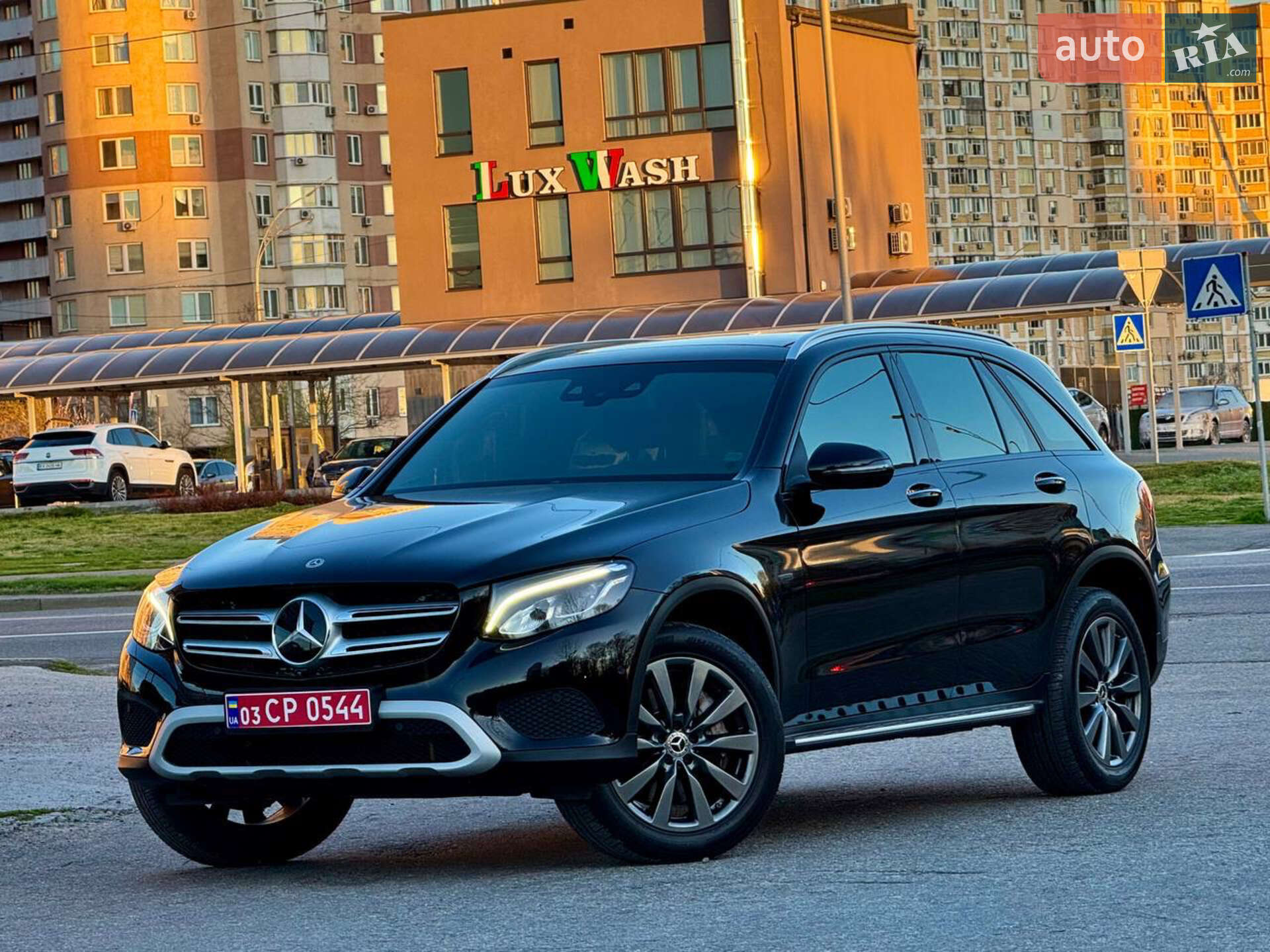 Mercedes-Benz GLC-Class 2019