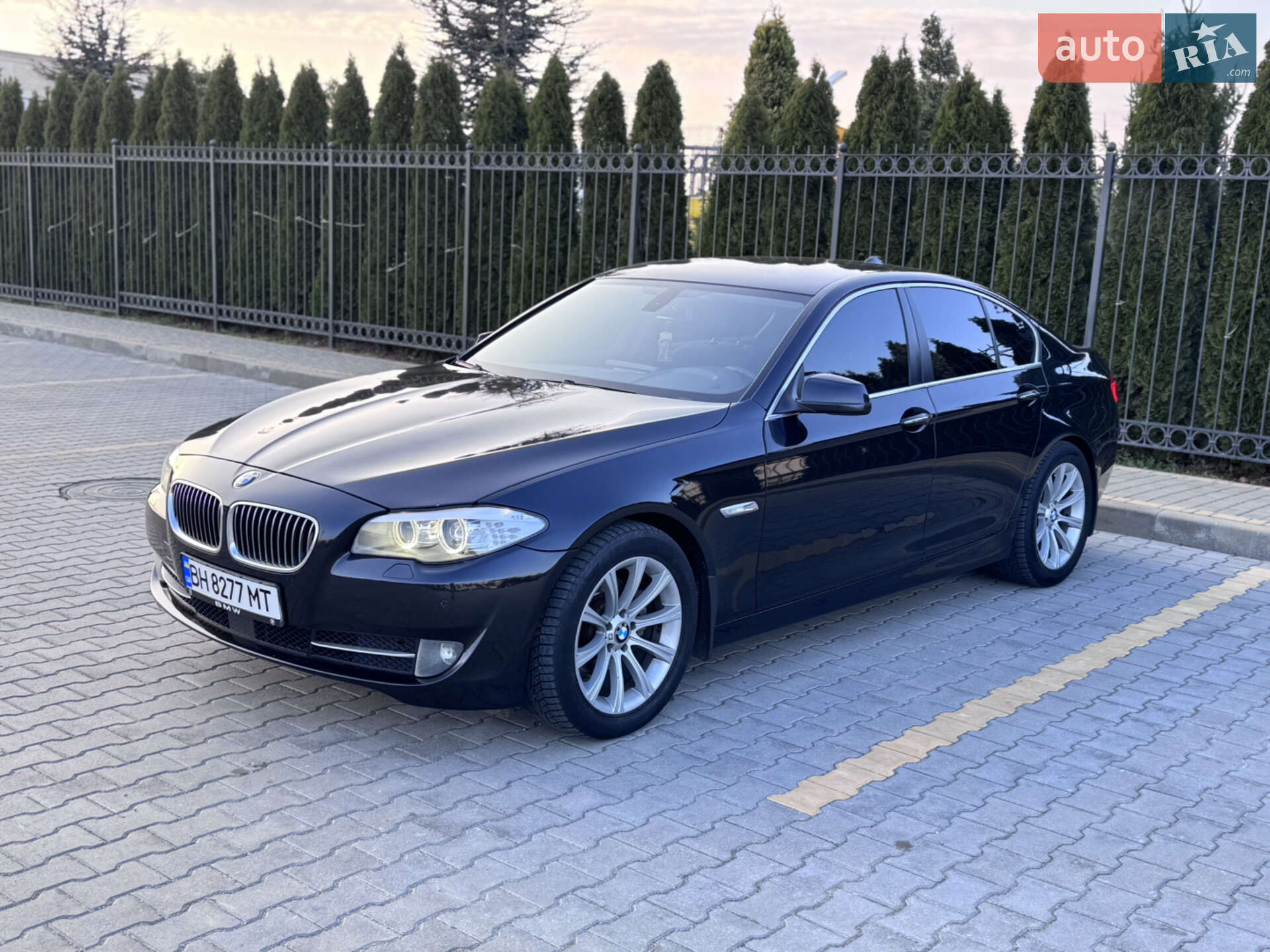 BMW 523I 2010