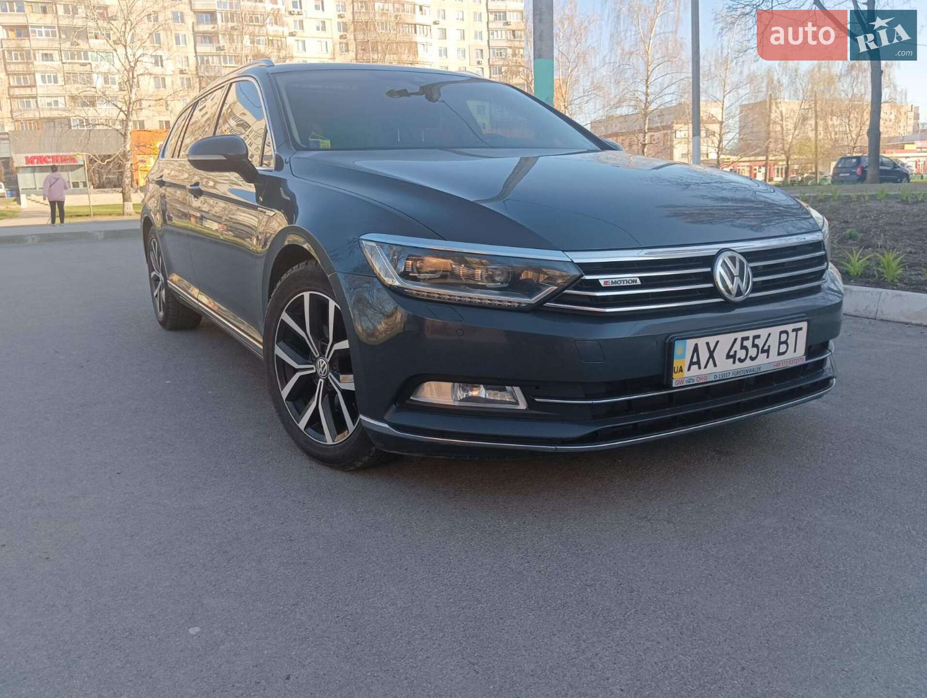 VOLKSWAGEN PASSAT