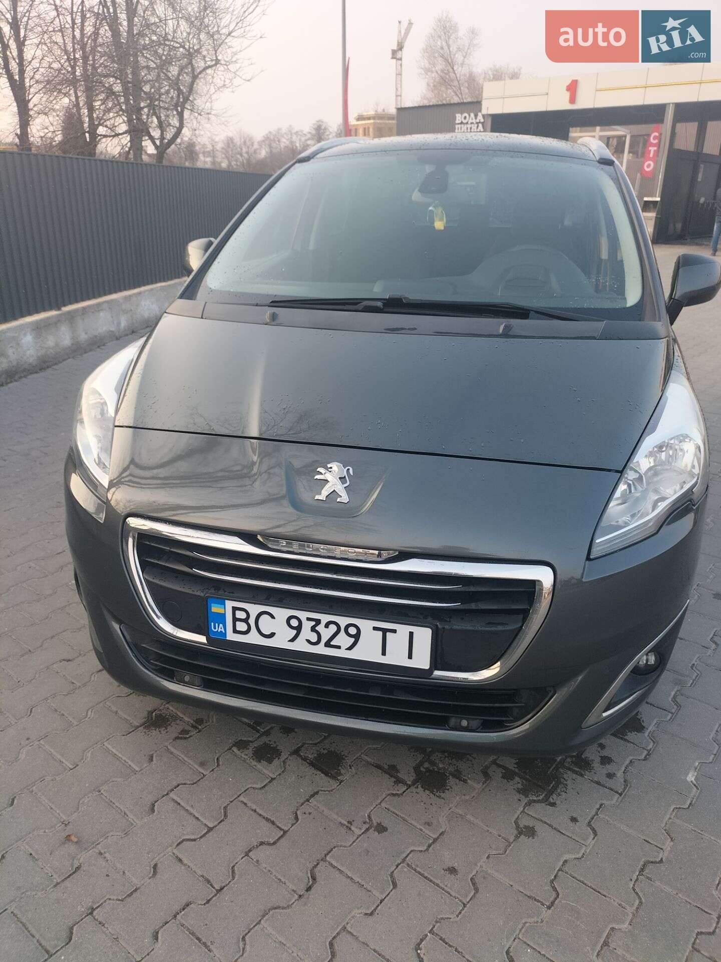 PEUGEOT 5008 2014