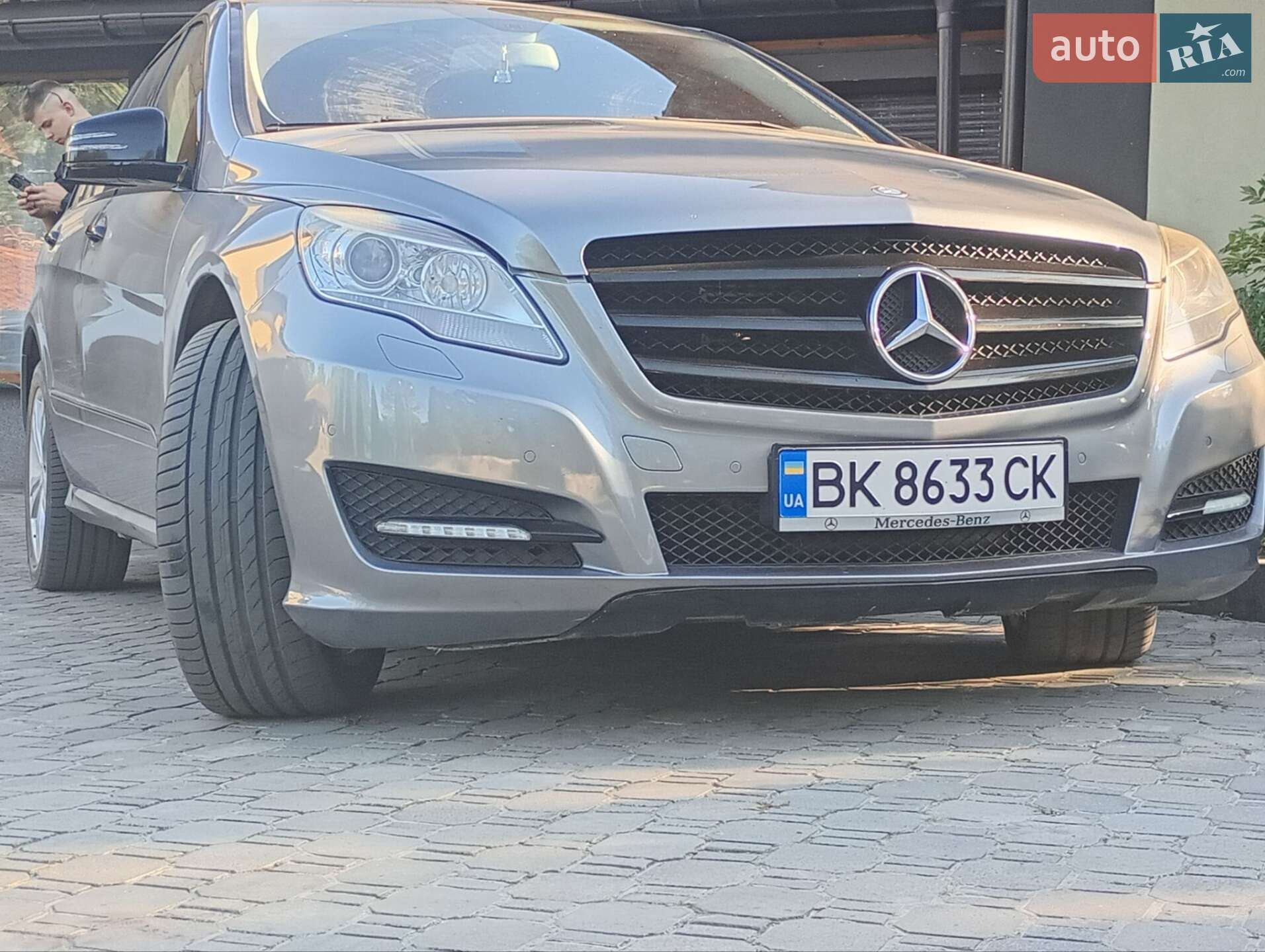 MERCEDES-BENZ R350 2010