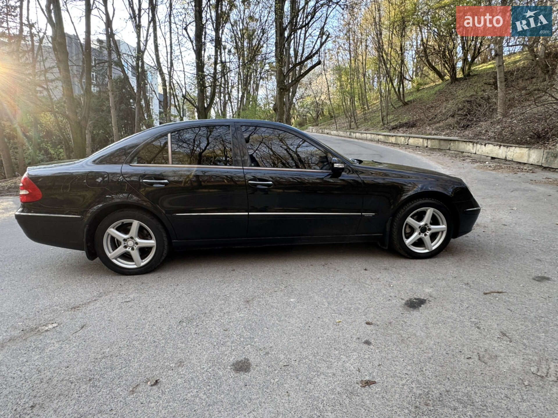 MERCEDES-BENZ E 200 K 2003