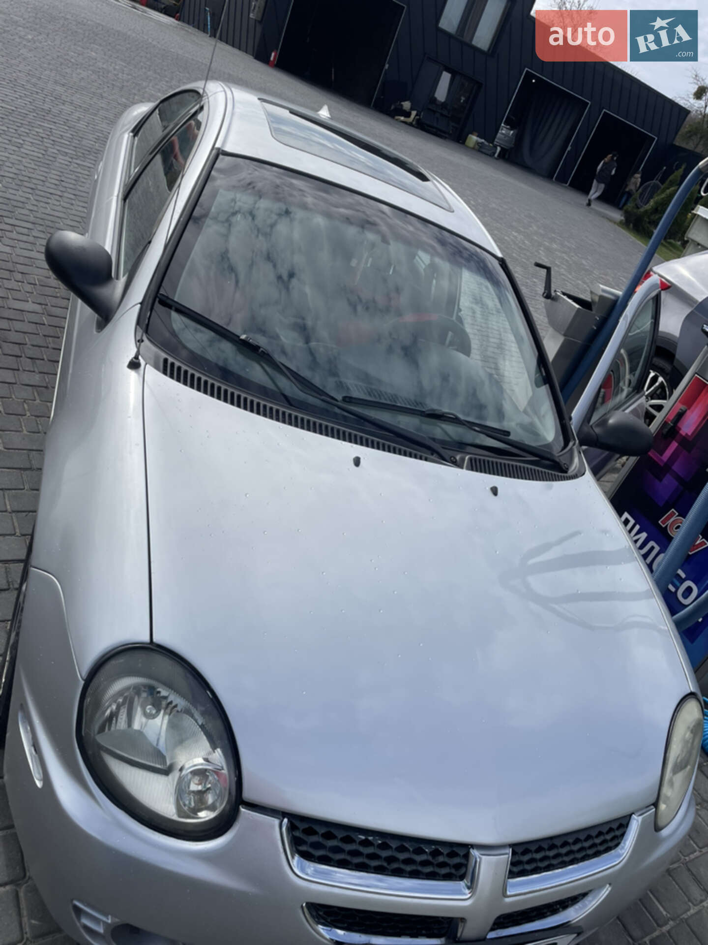 DODGE NEON 2004
