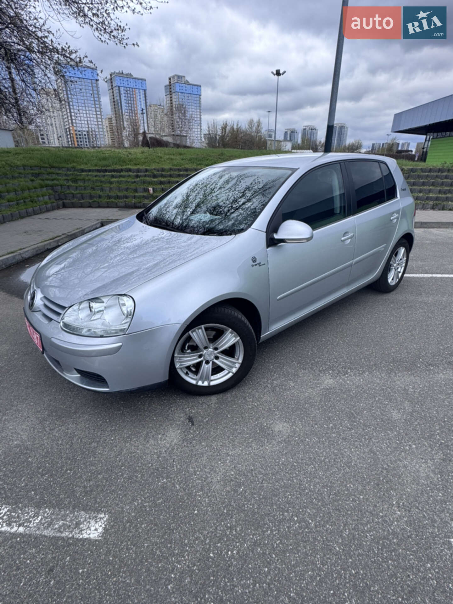 VOLKSWAGEN GOLF 2005