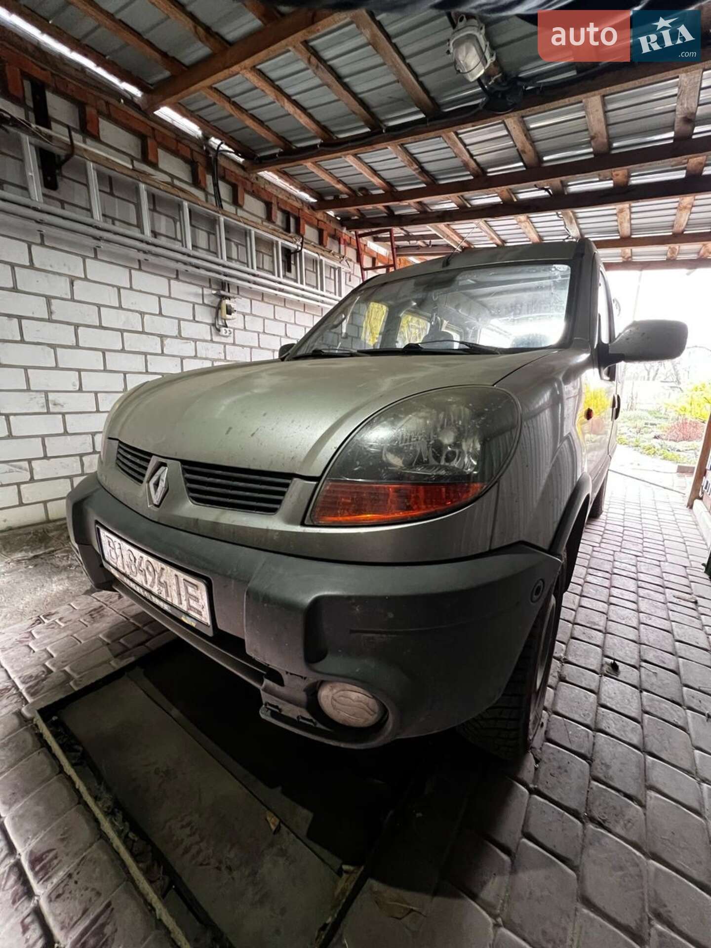 RENAULT KANGOO 2004