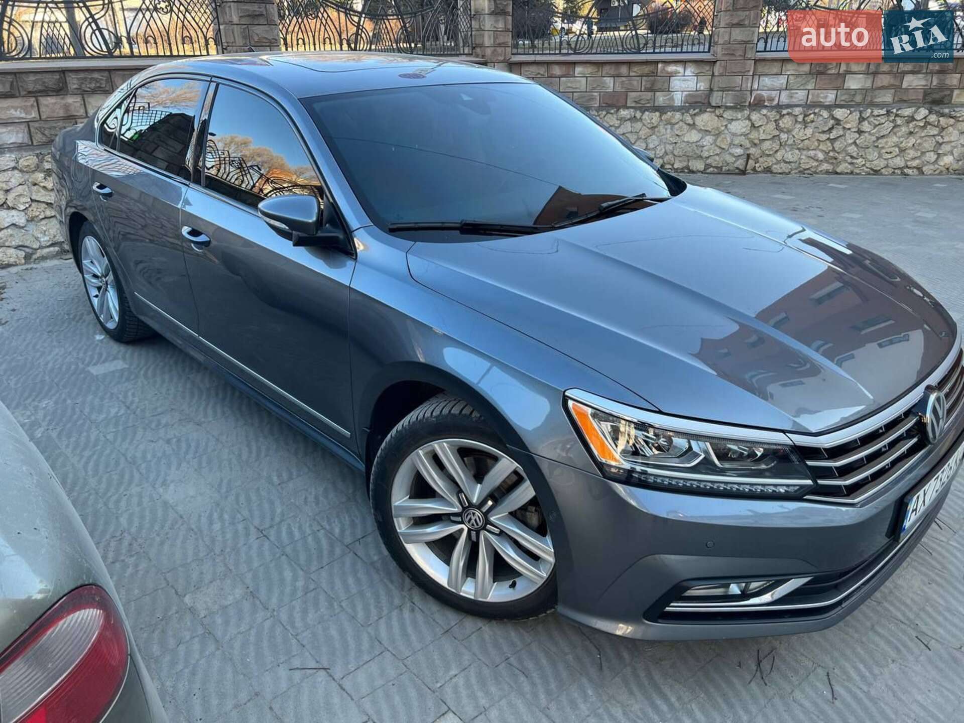 VOLKSWAGEN PASSAT 2017