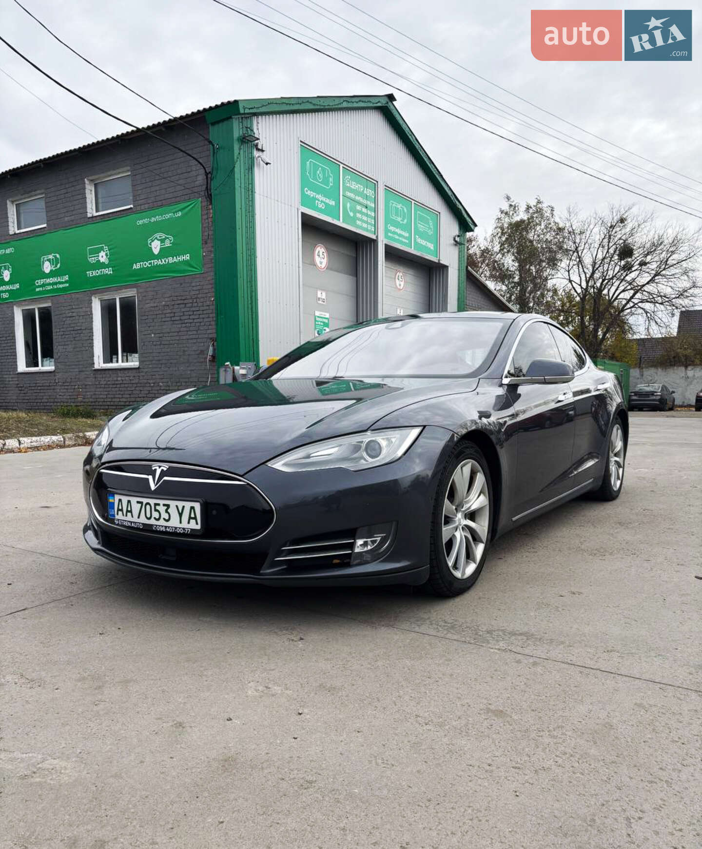 TESLA MODEL S 2016