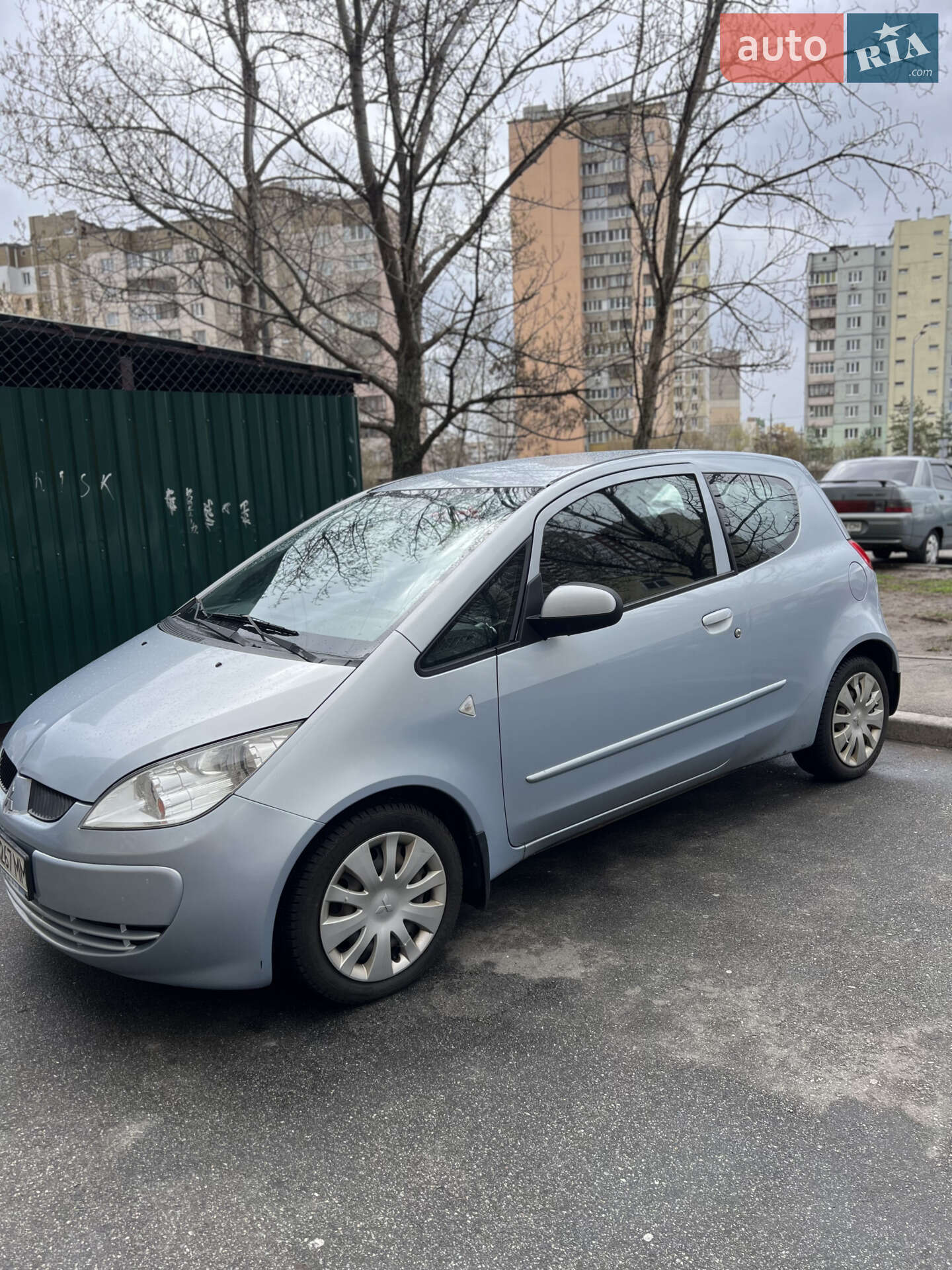 MITSUBISHI COLT