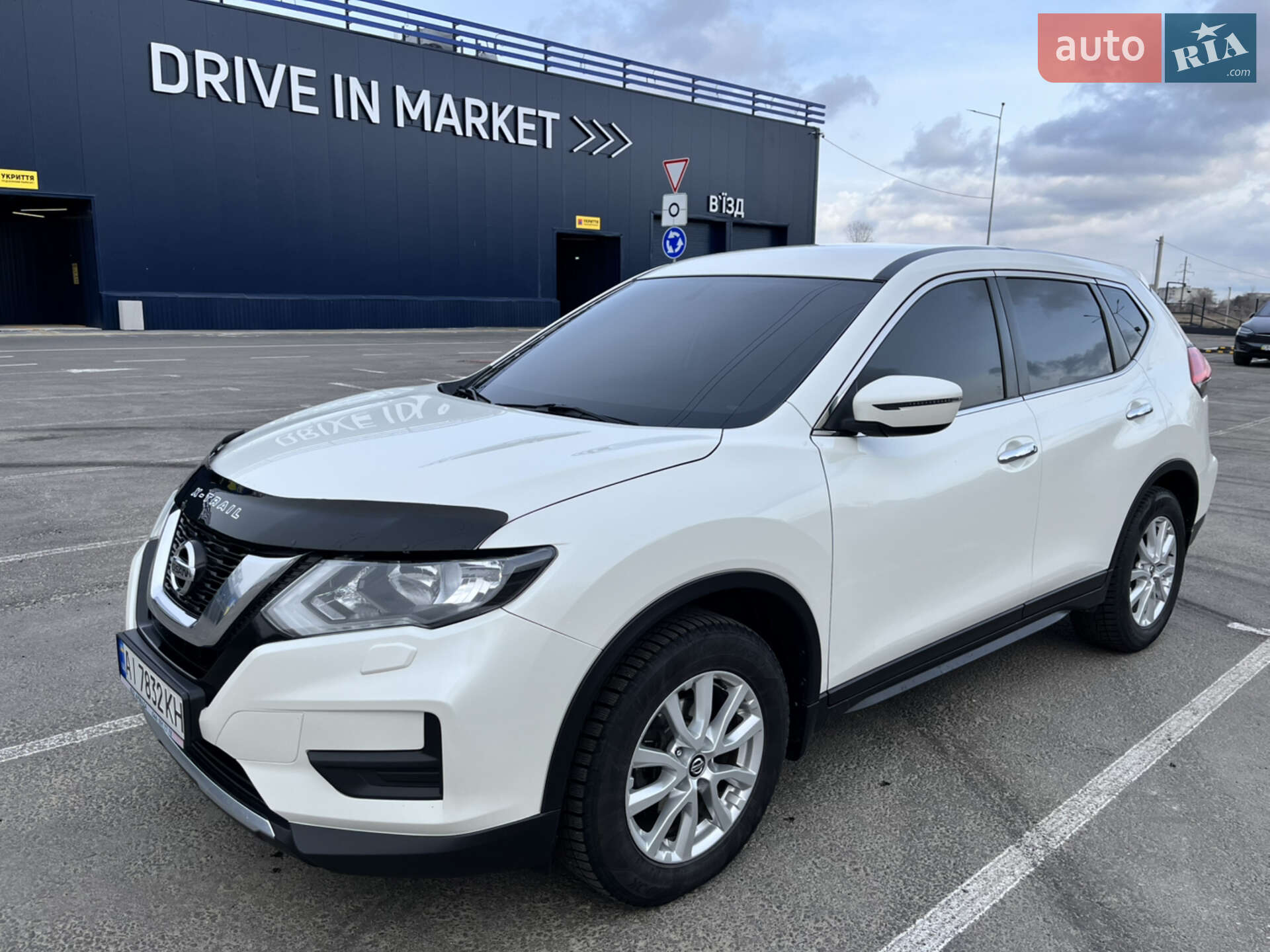 NISSAN X-TRAIL 2019