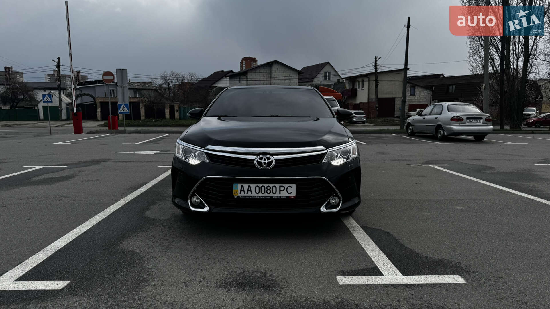TOYOTA CAMRY