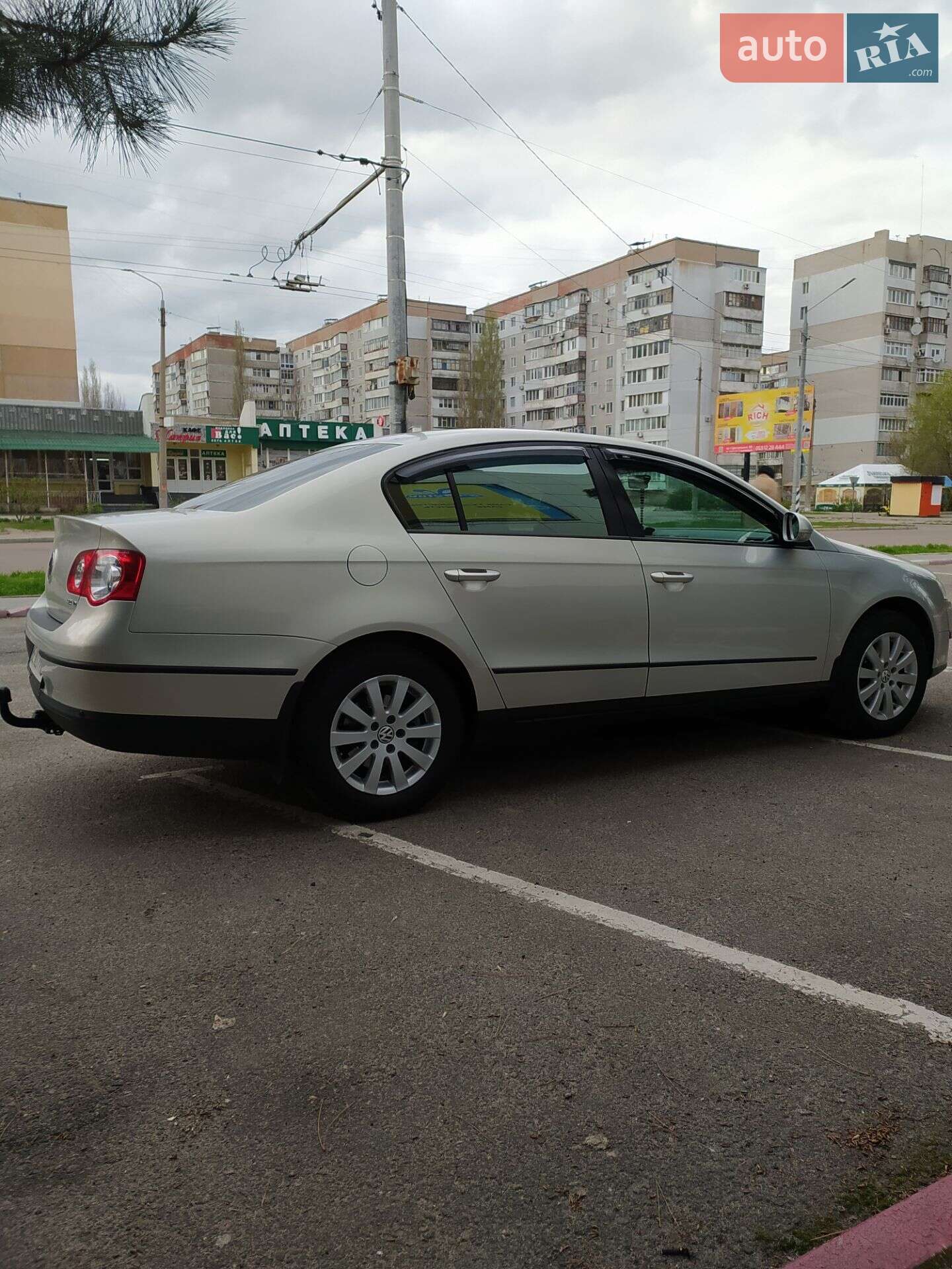 VOLKSWAGEN PASSAT 2008