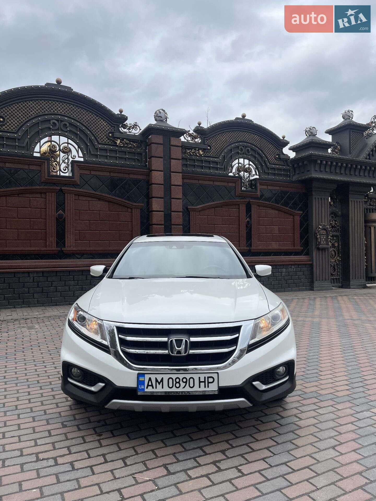 Головне фото звіту автомобіля HONDA CROSSTOUR 2013