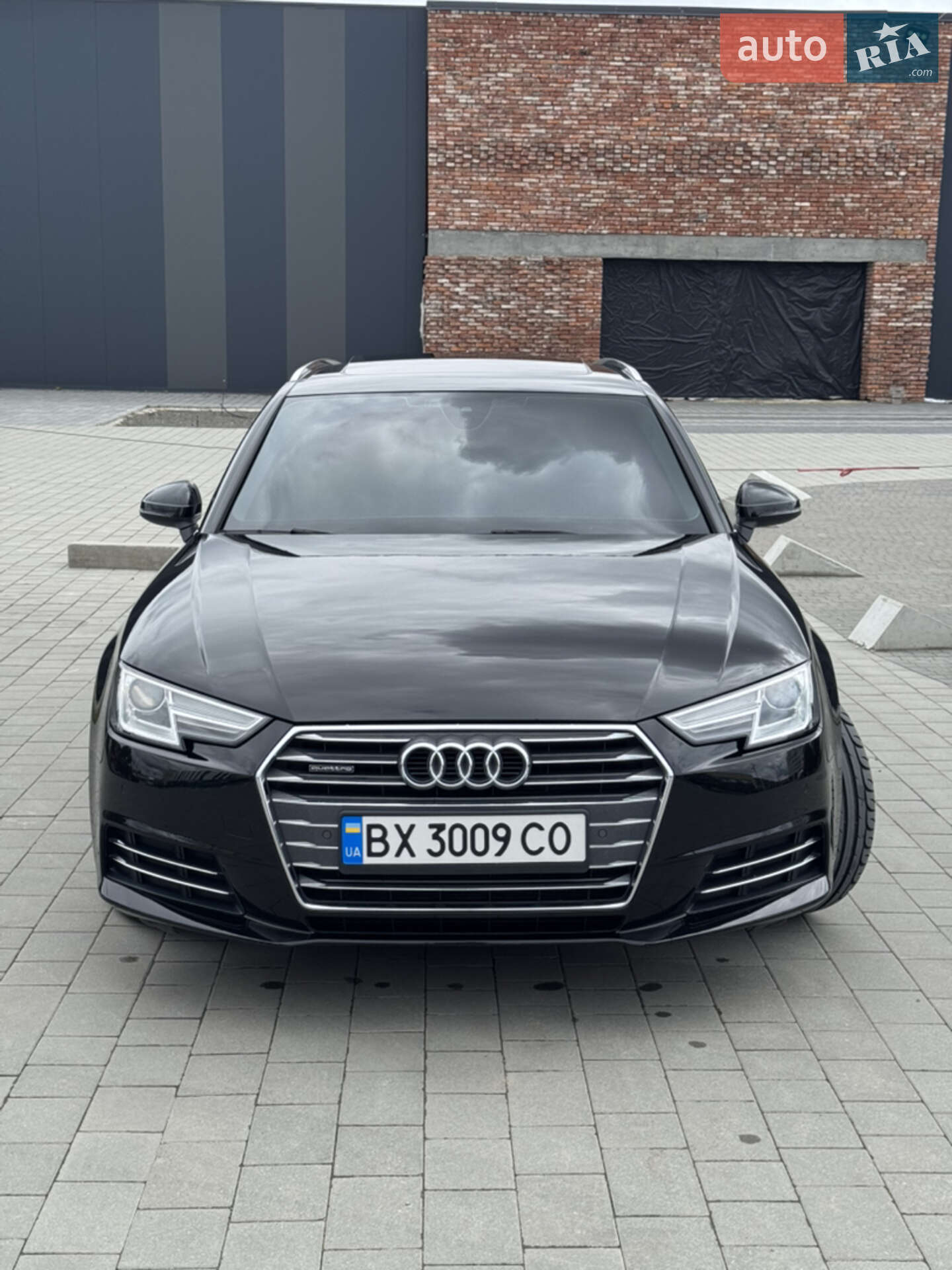 AUDI A4 AVANT 2017
