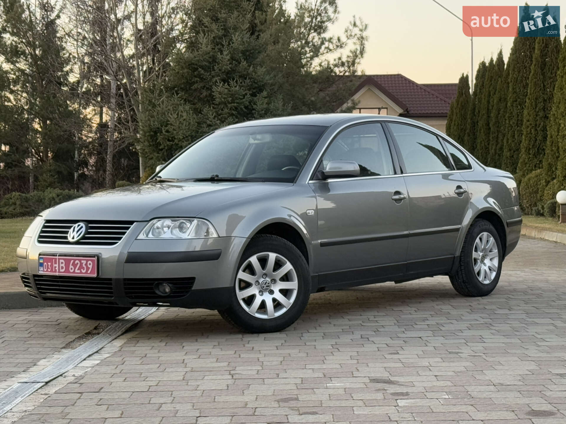 VOLKSWAGEN PASSAT 2003