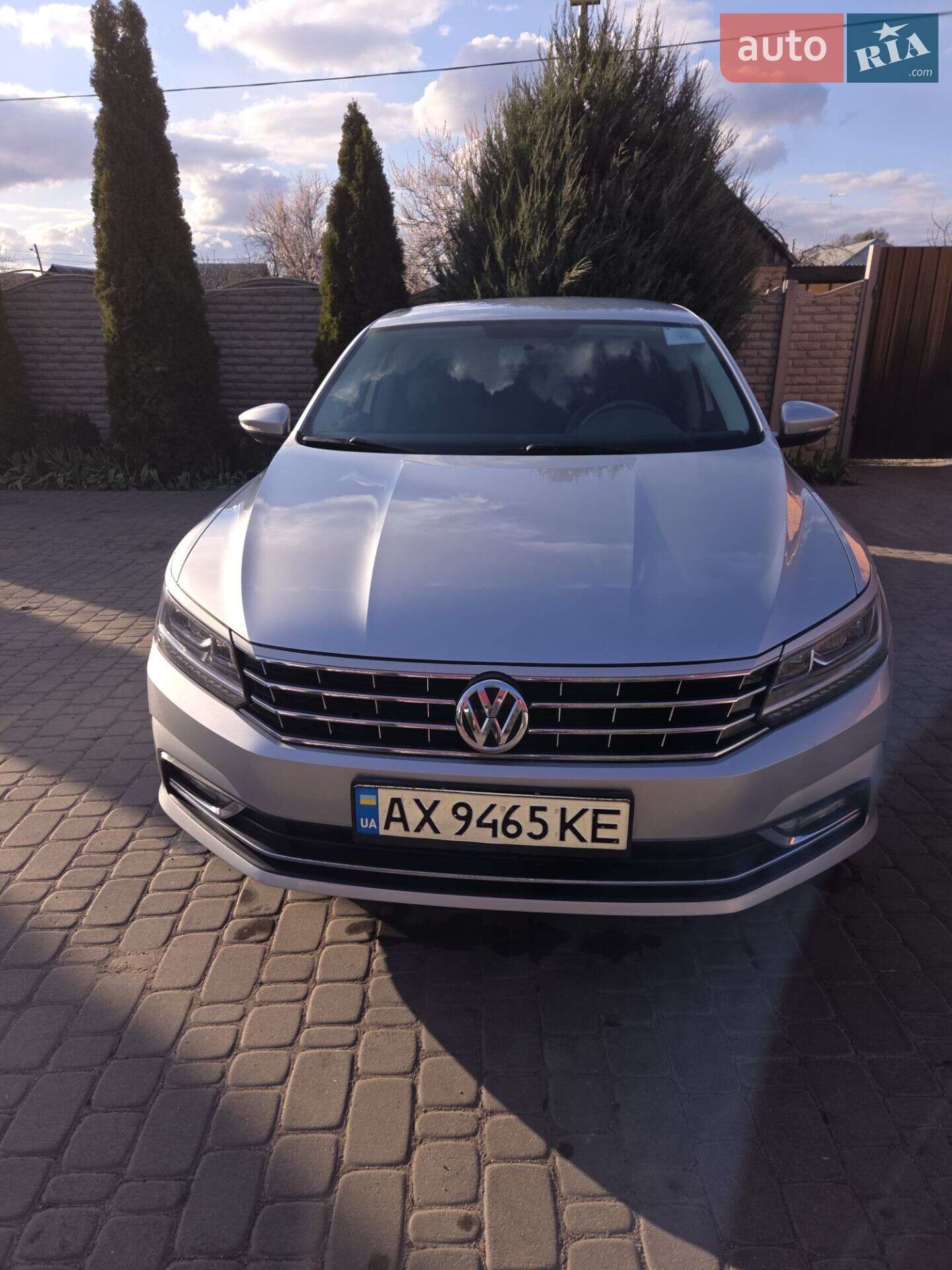 VOLKSWAGEN PASSAT 2016