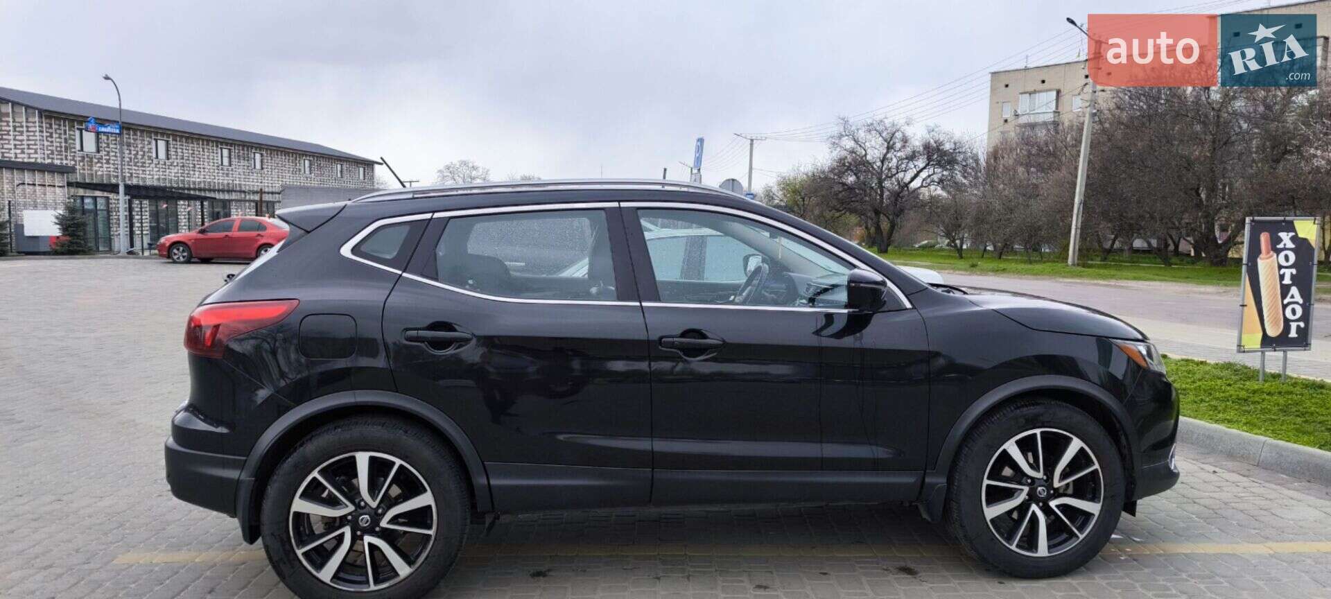 Головне фото звіту автомобіля NISSAN ROGUE 2019