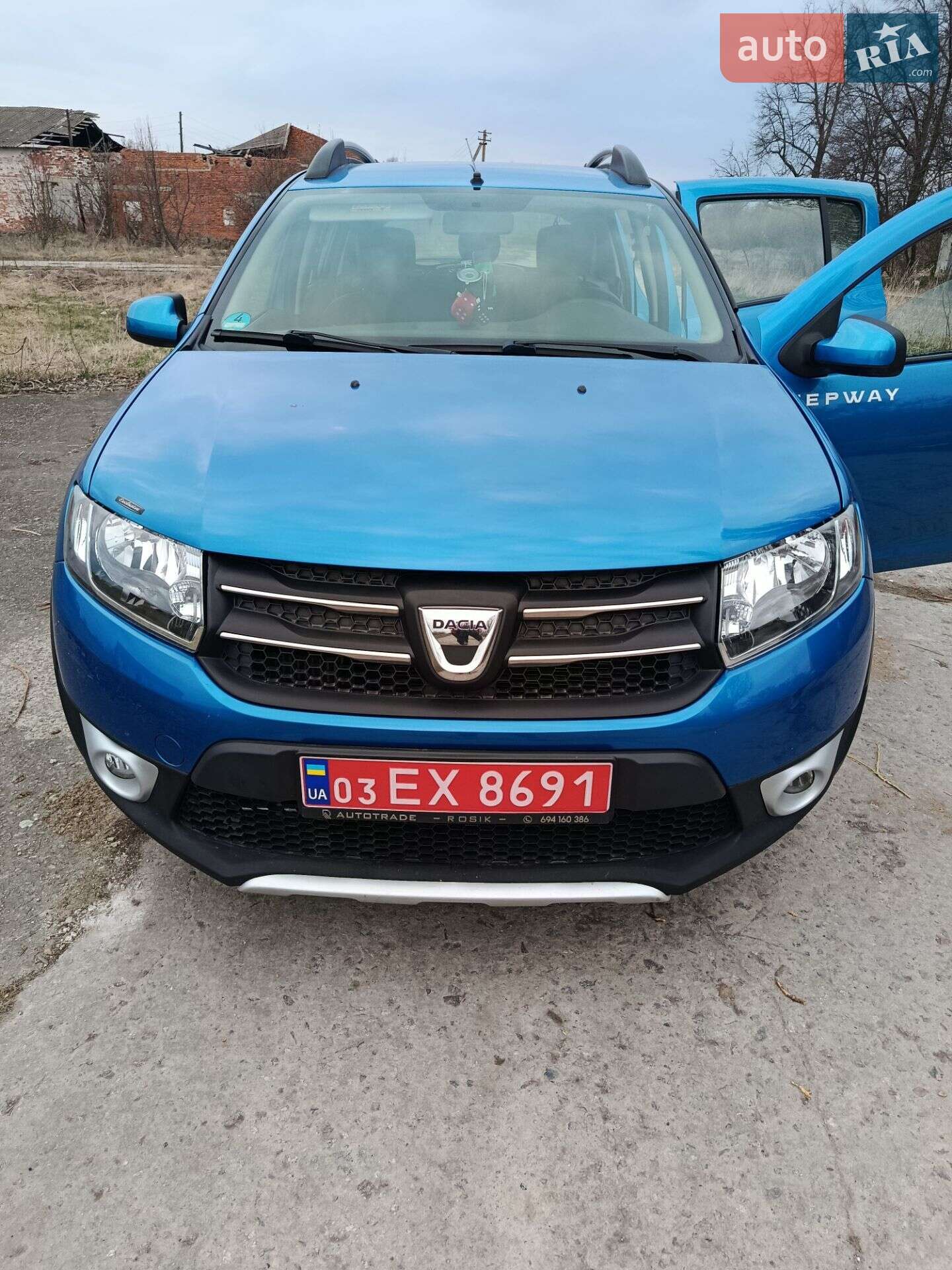 Головне фото звіту автомобіля DACIA SANDERO 2012