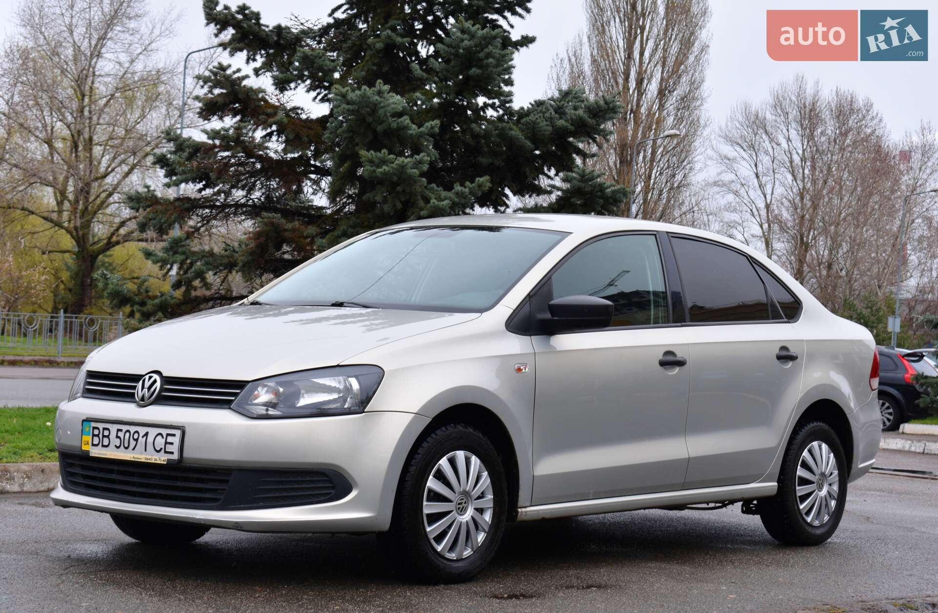 VOLKSWAGEN POLO 2011