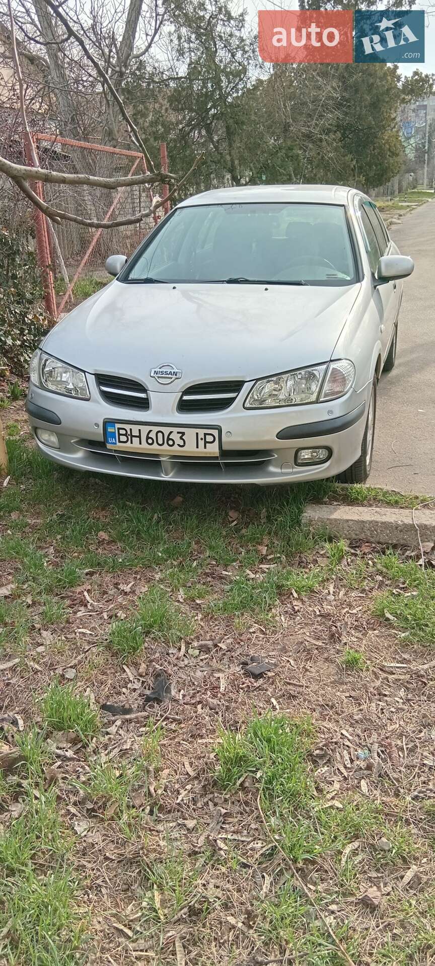 NISSAN ALMERA 2001