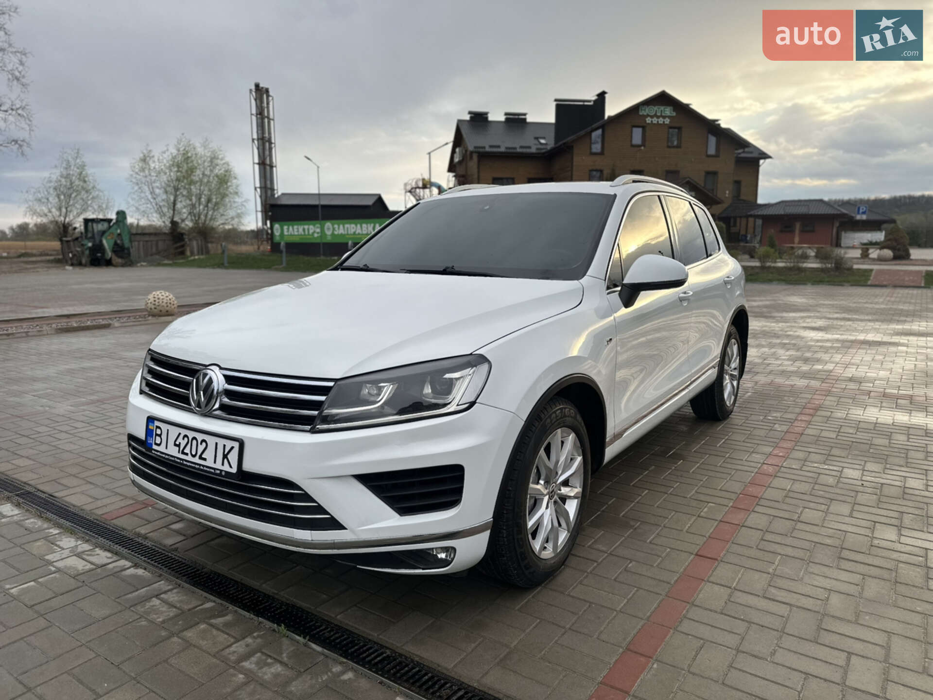 VOLKSWAGEN TOUAREG 2015
