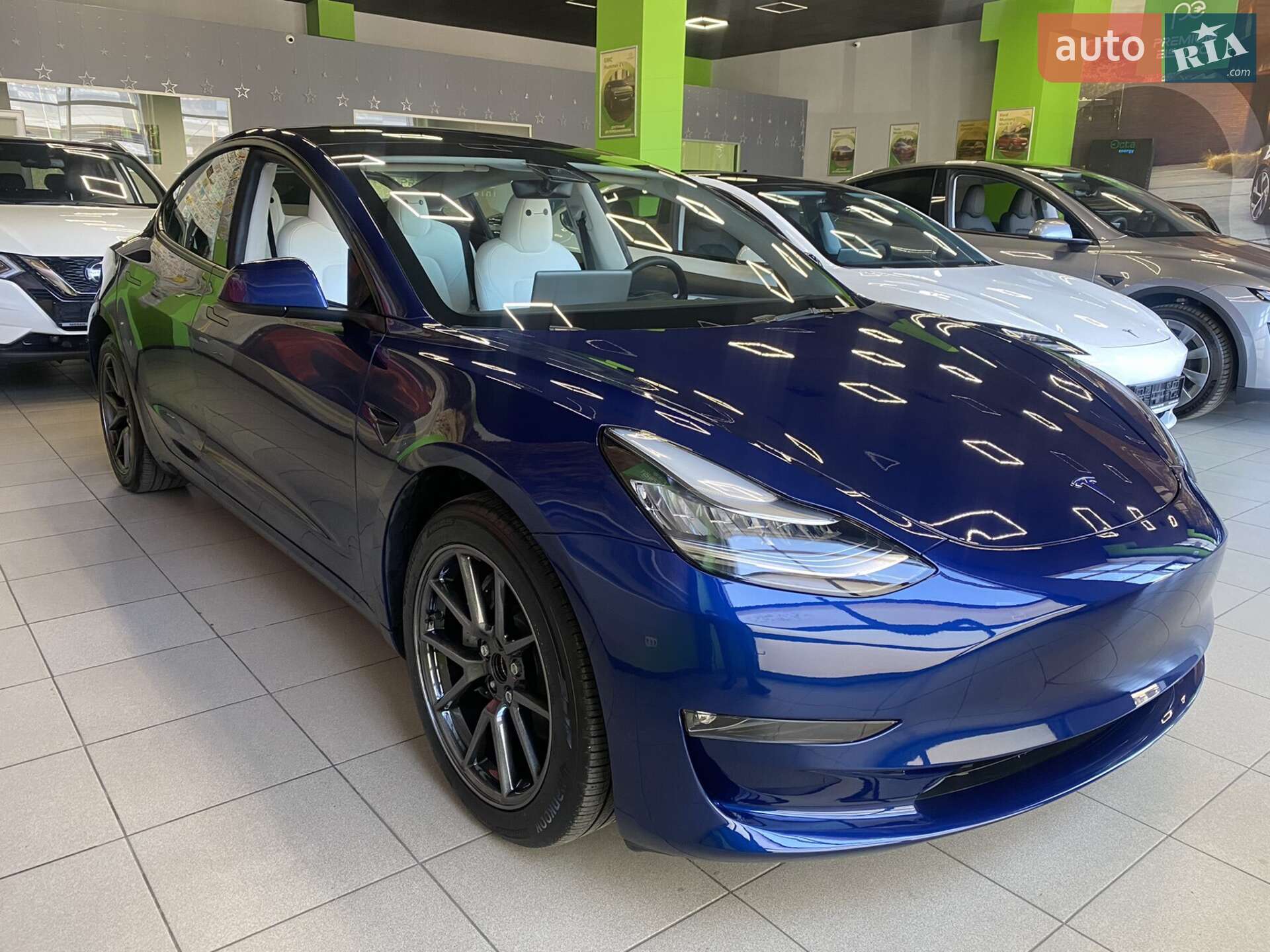 TESLA MODEL 3 2023
