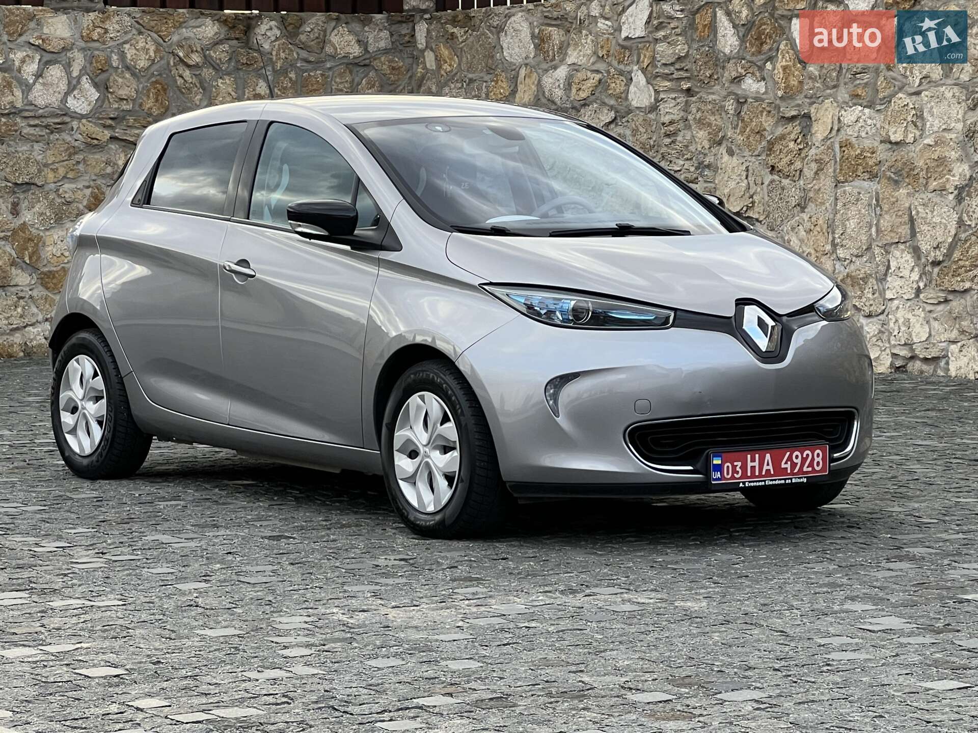 RENAULT ZOE 2015