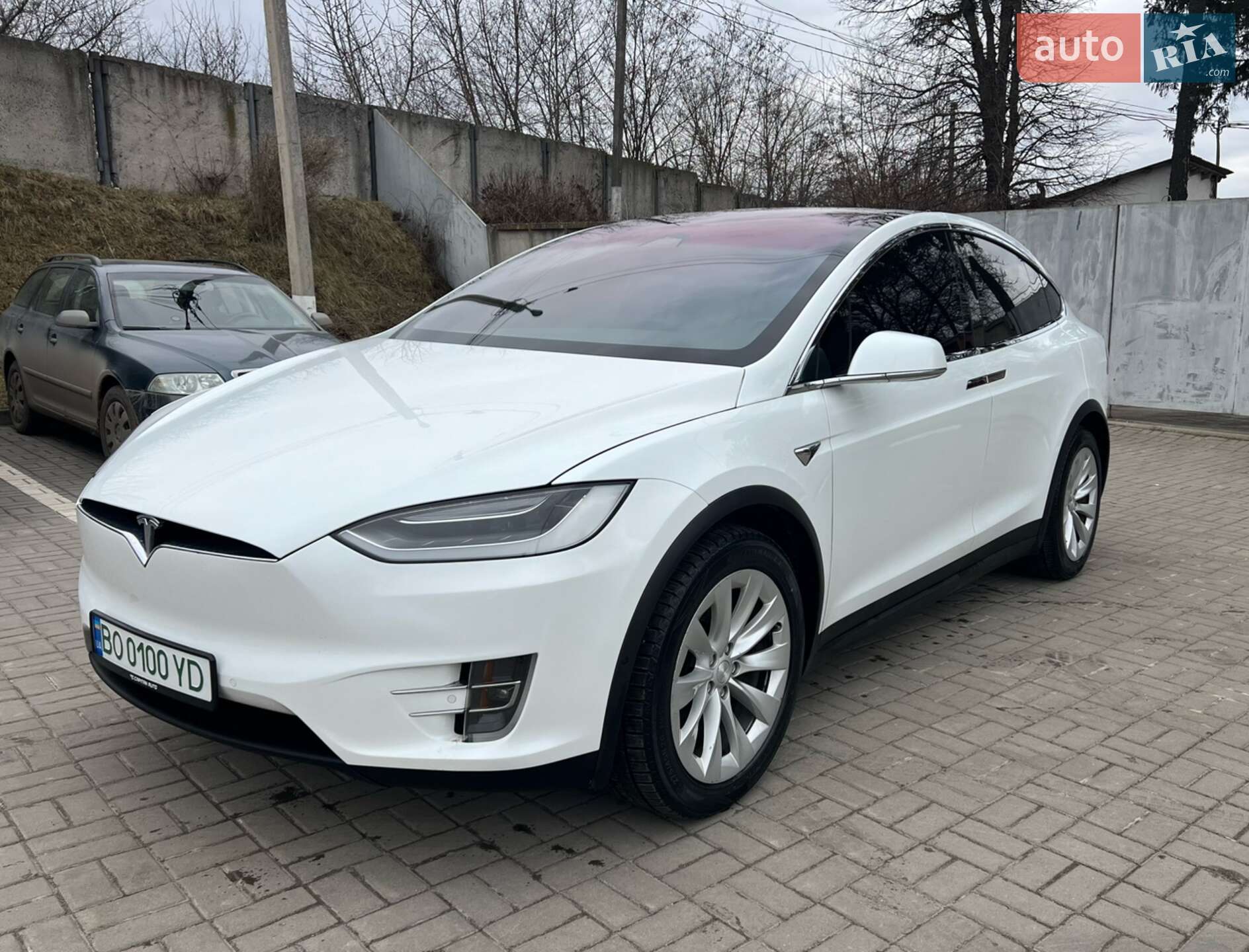 TESLA MODEL X 2019