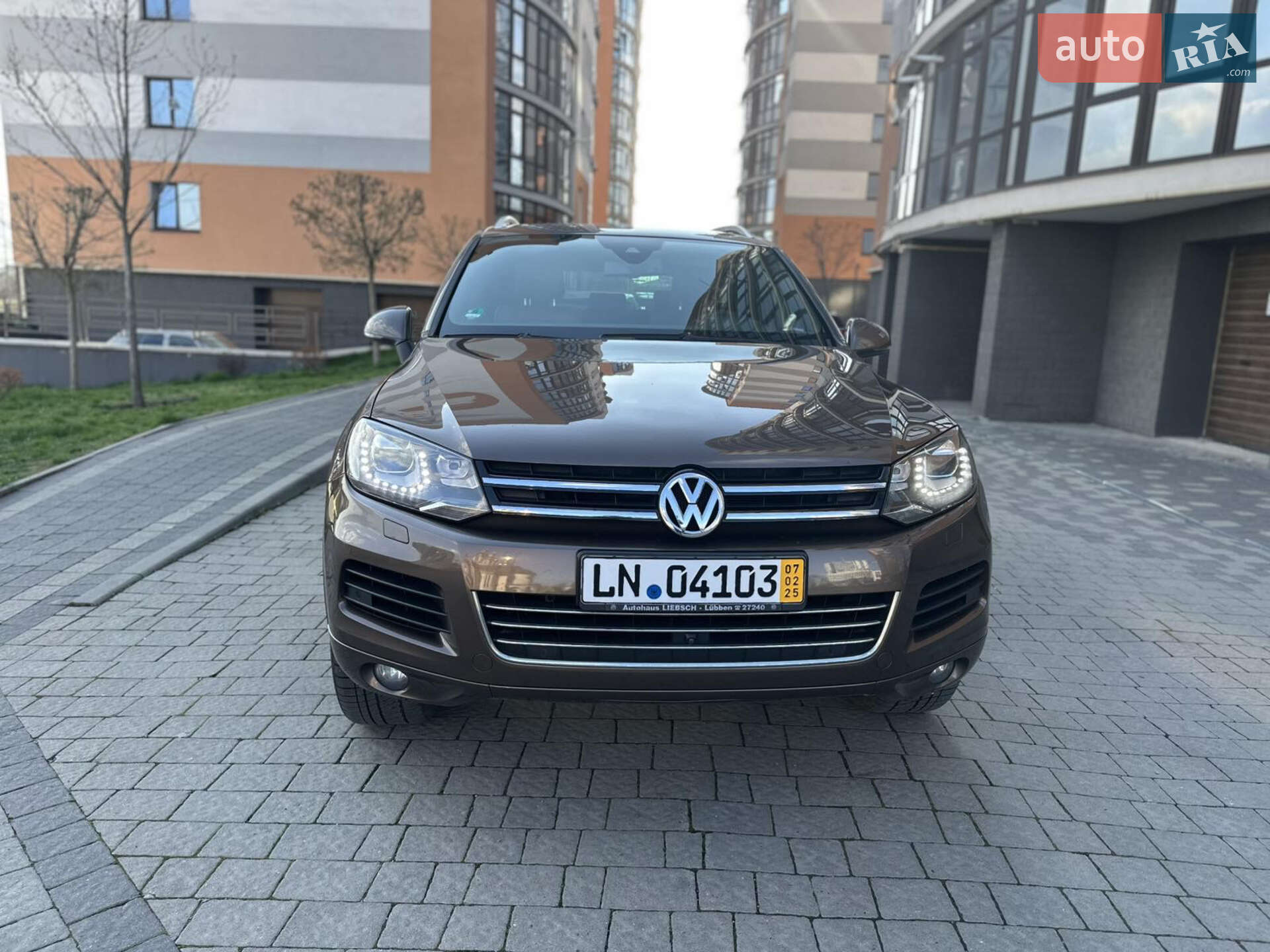 VOLKSWAGEN TOUAREG 2011