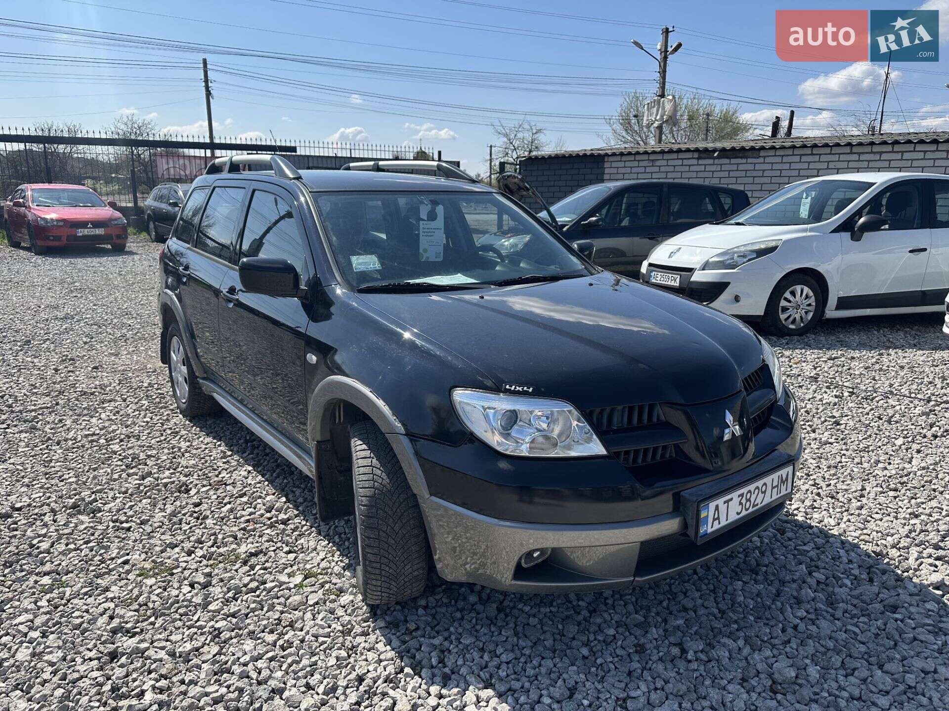 MITSUBISHI OUTLANDER 2005