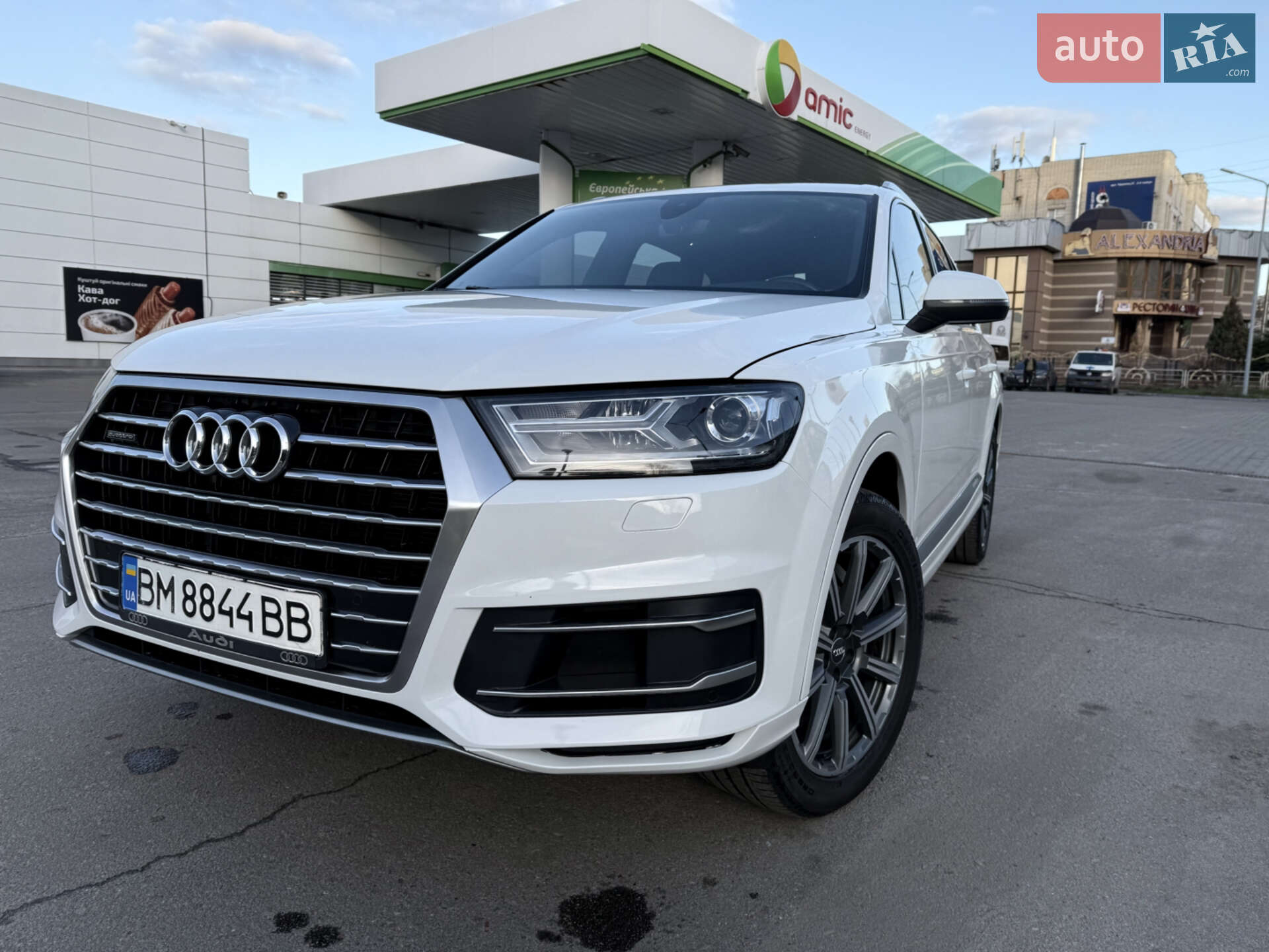 AUDI Q7 2019
