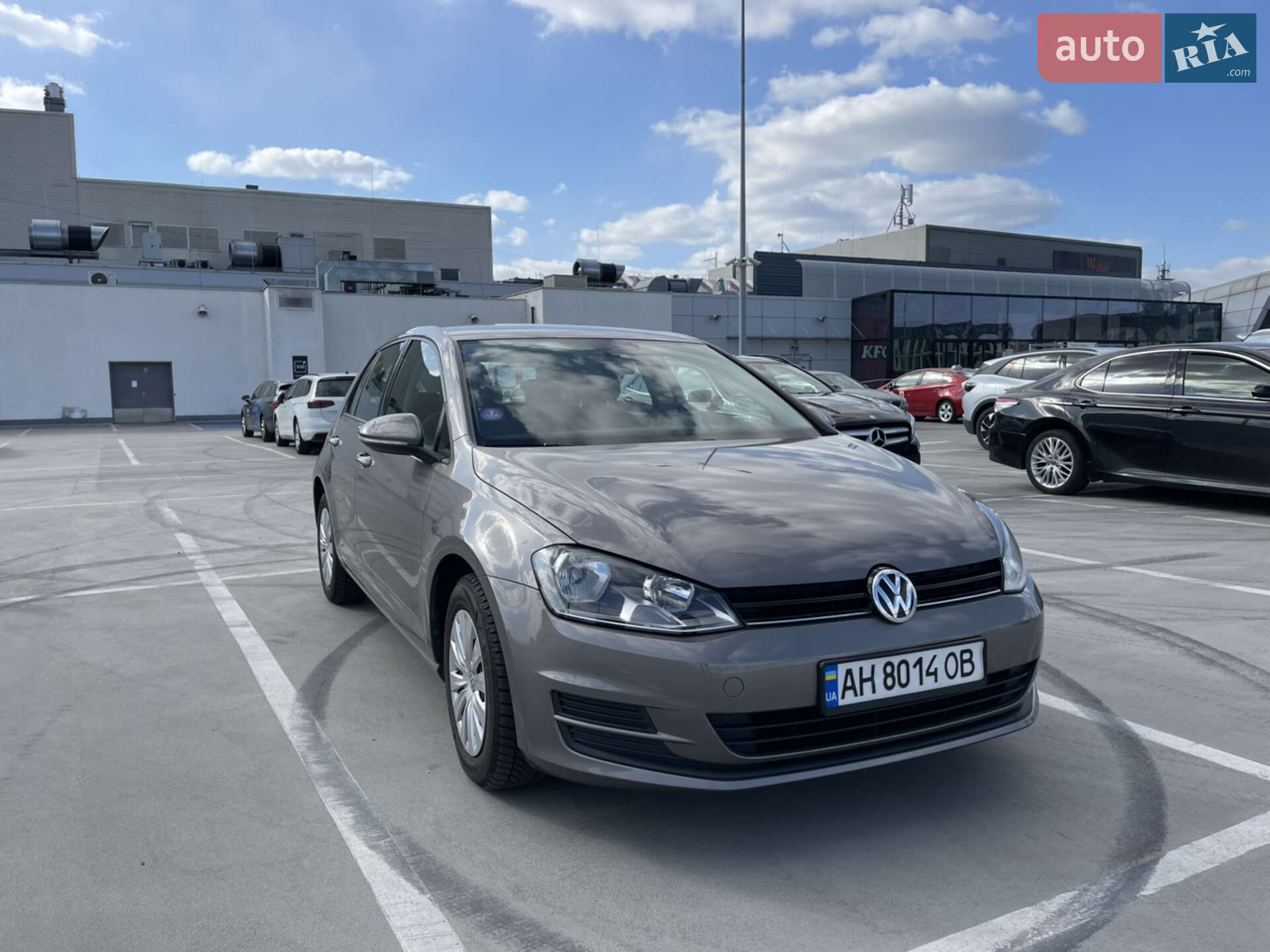 VOLKSWAGEN GOLF 2014