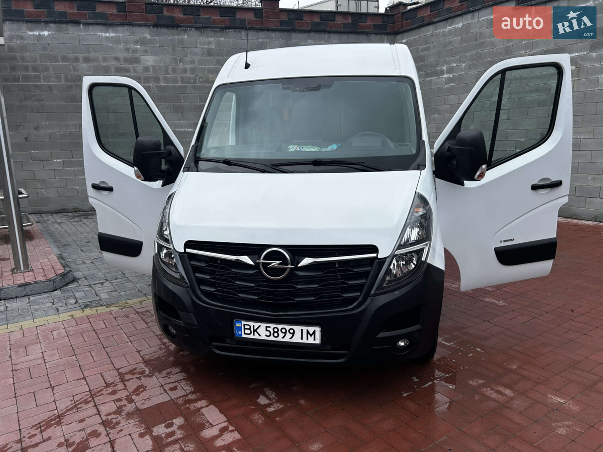 Головне фото звіту автомобіля OPEL MOVANO 2021