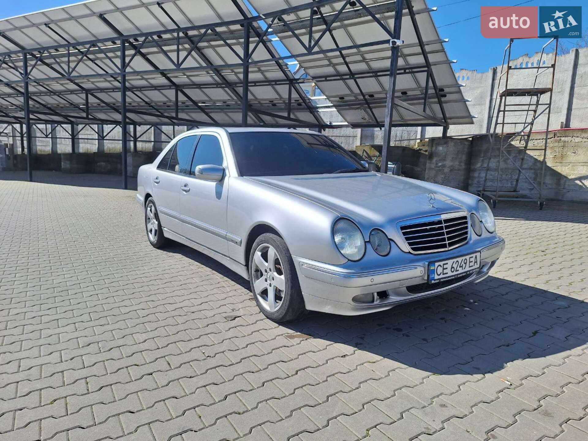 MERCEDES-BENZ E 270 CDI 2001