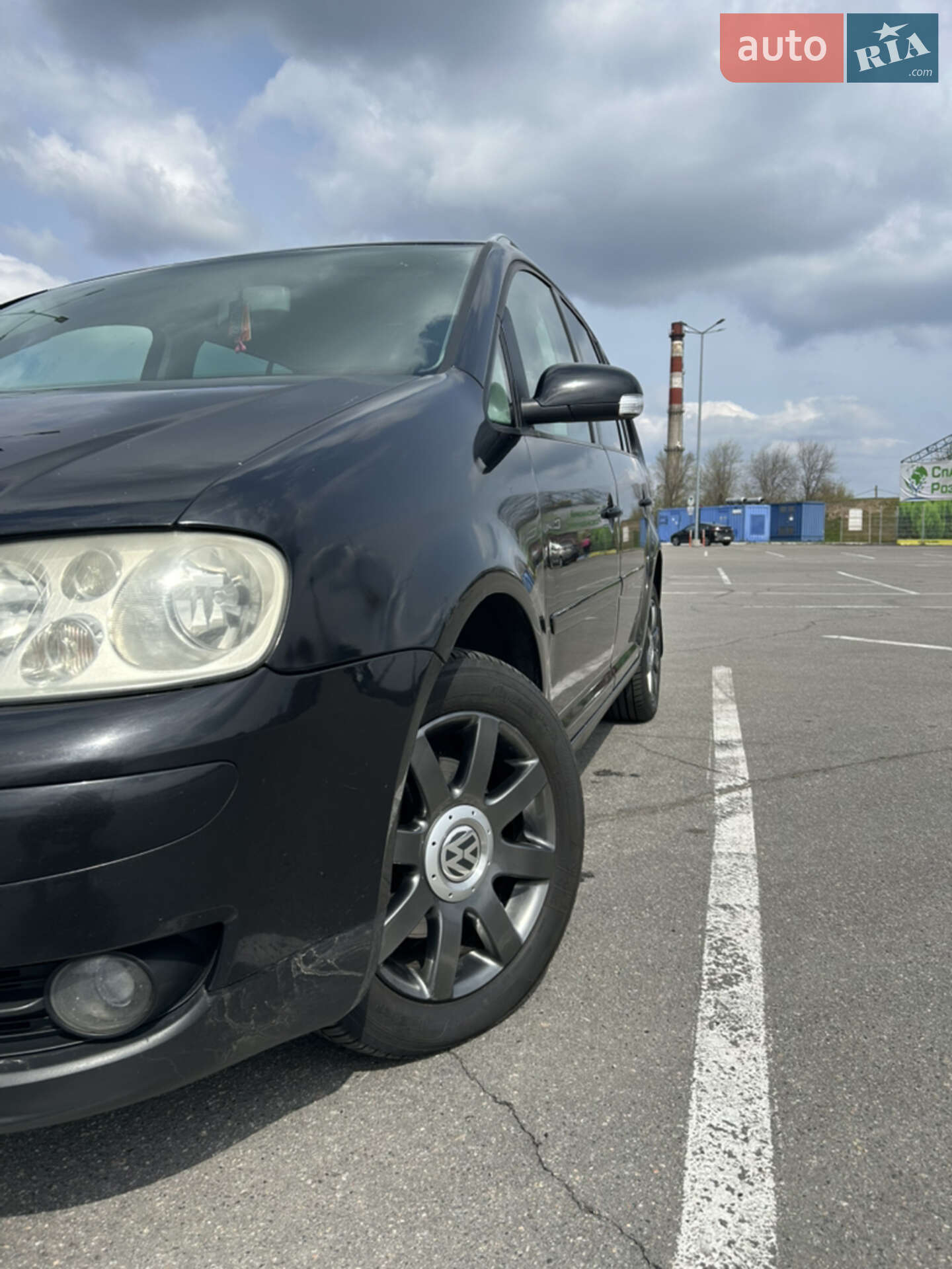 VOLKSWAGEN TOURAN 2004